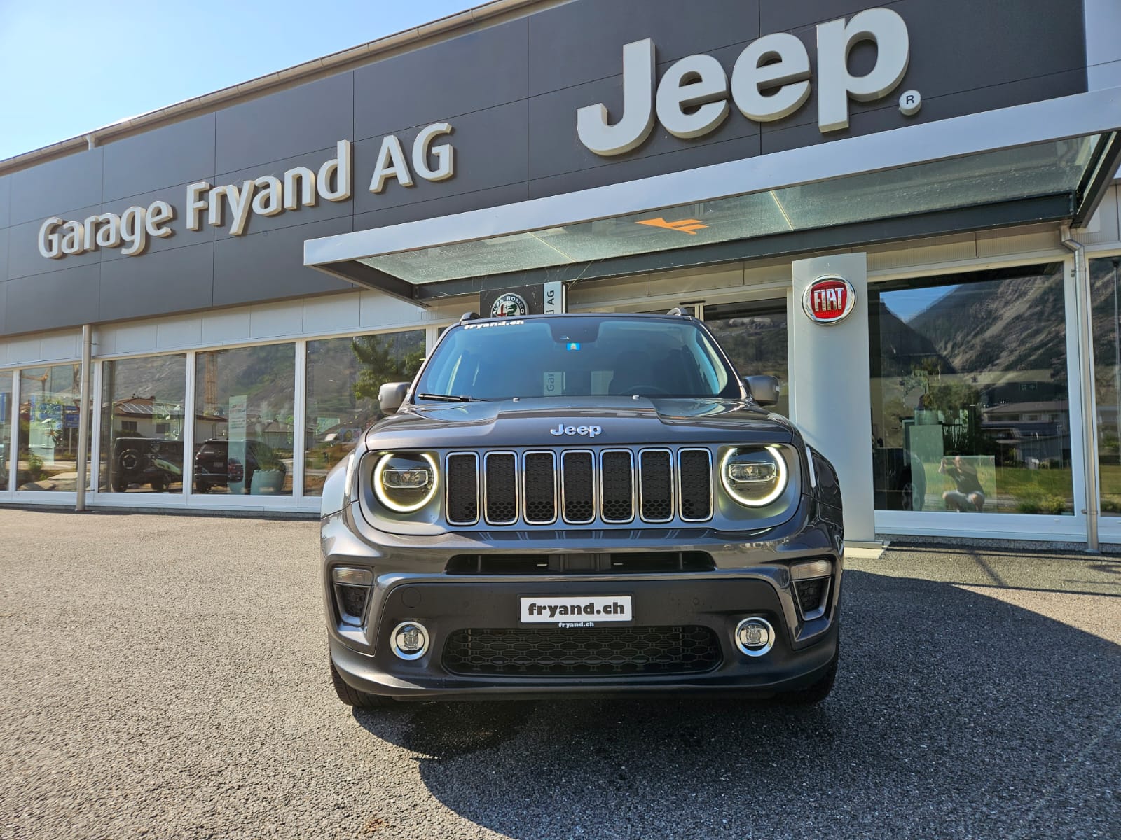 JEEP Renegade 1.3 Turbo Limited AWD-image-0
