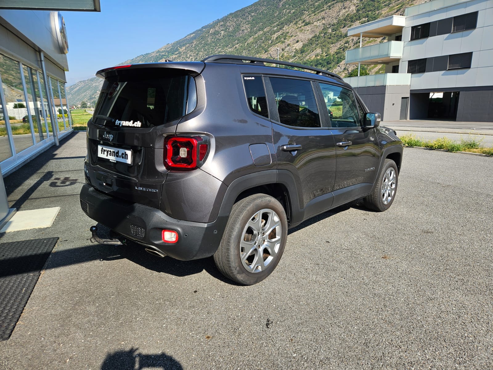 JEEP Renegade 1.3 Turbo Limited AWD-image-4