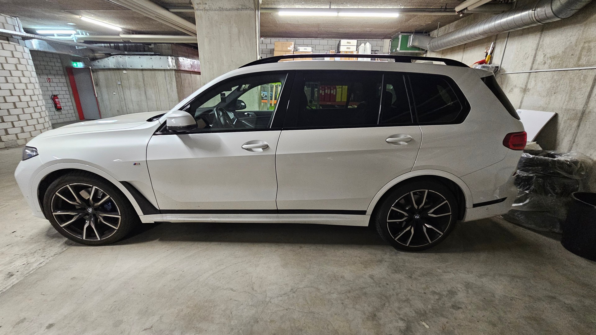 BMW X7 xDrive 48V 40d Steptronic-image-1