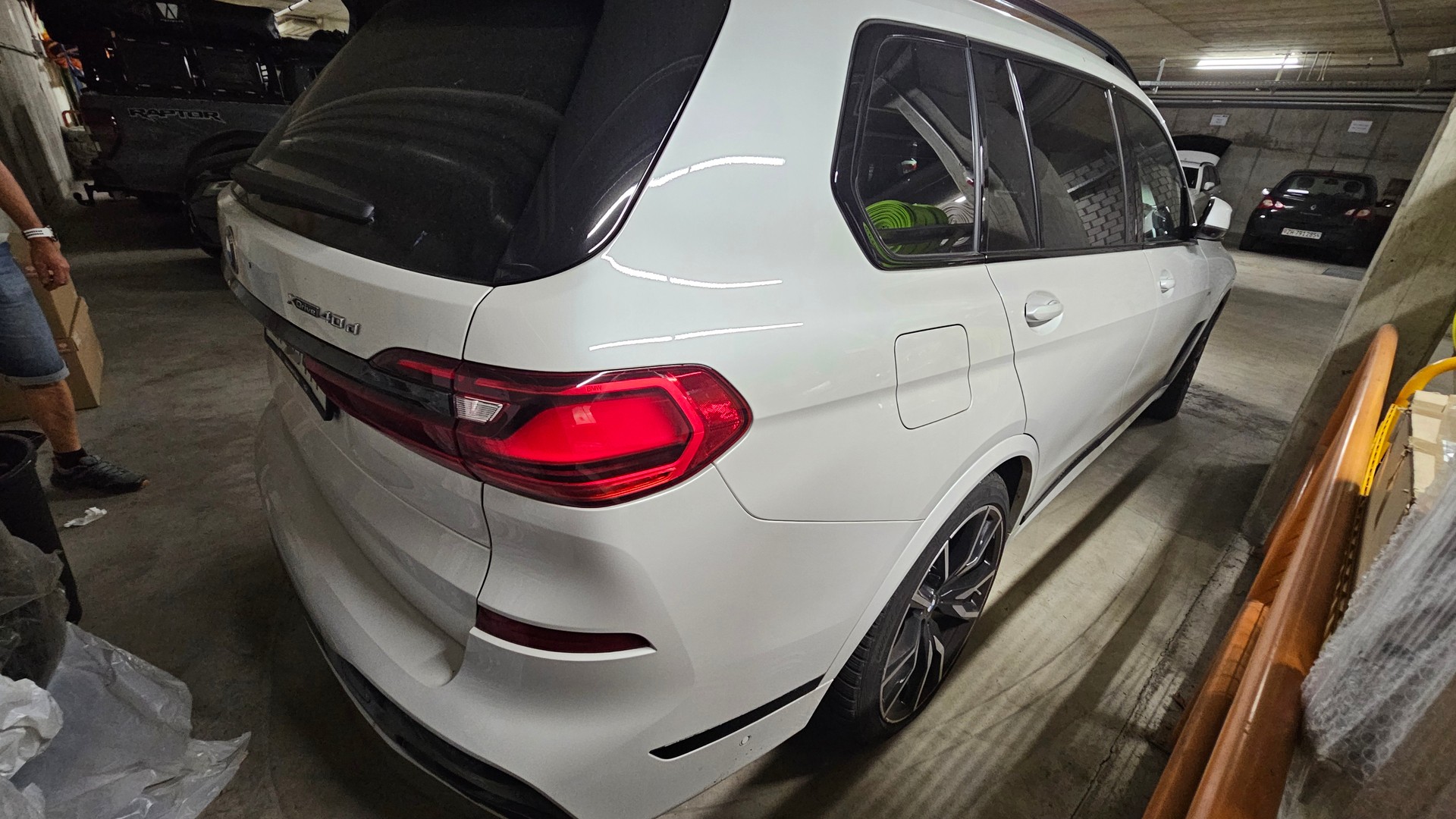 BMW X7 xDrive 48V 40d Steptronic-image-3