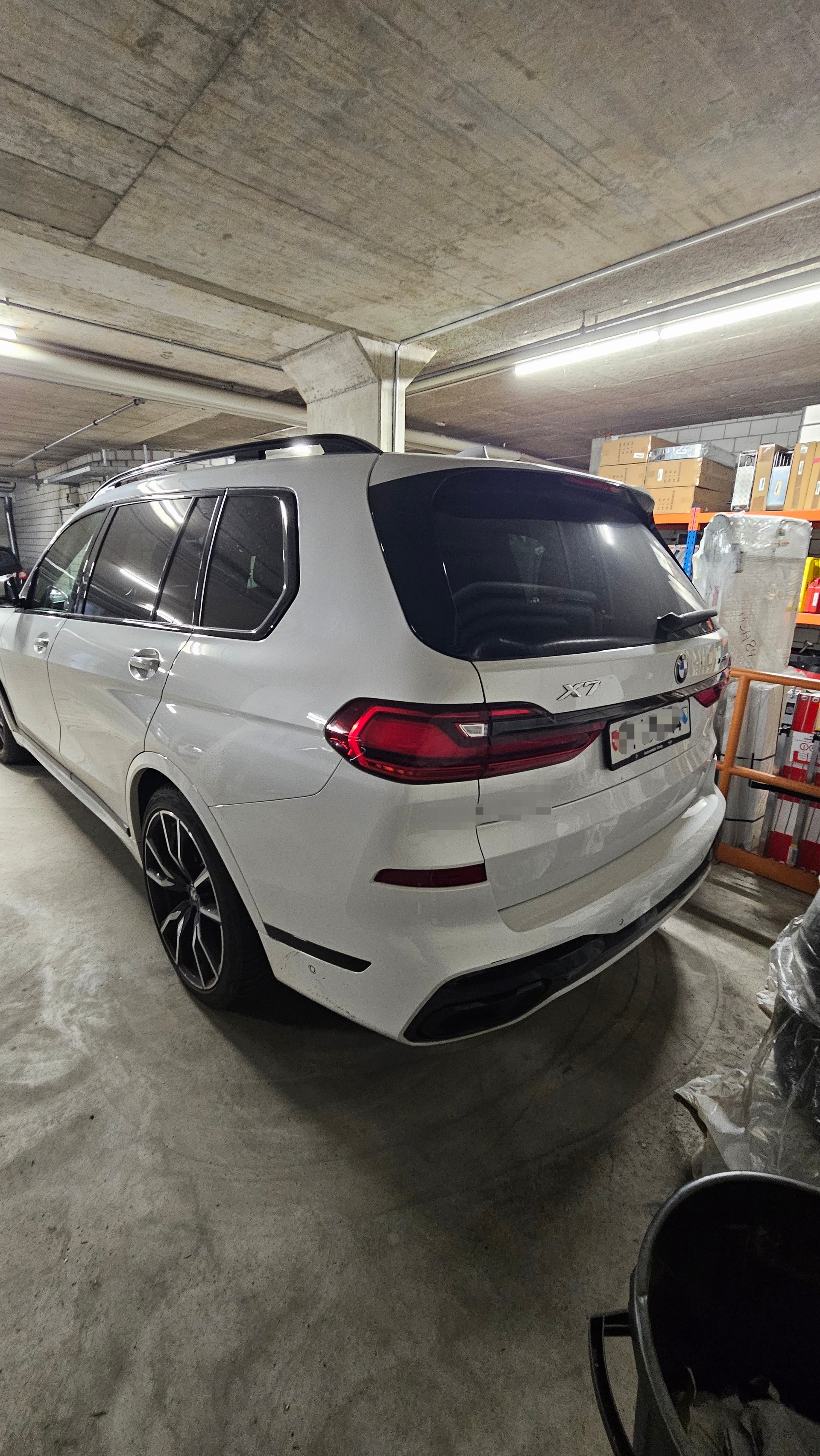 BMW X7 xDrive 48V 40d Steptronic-image-2