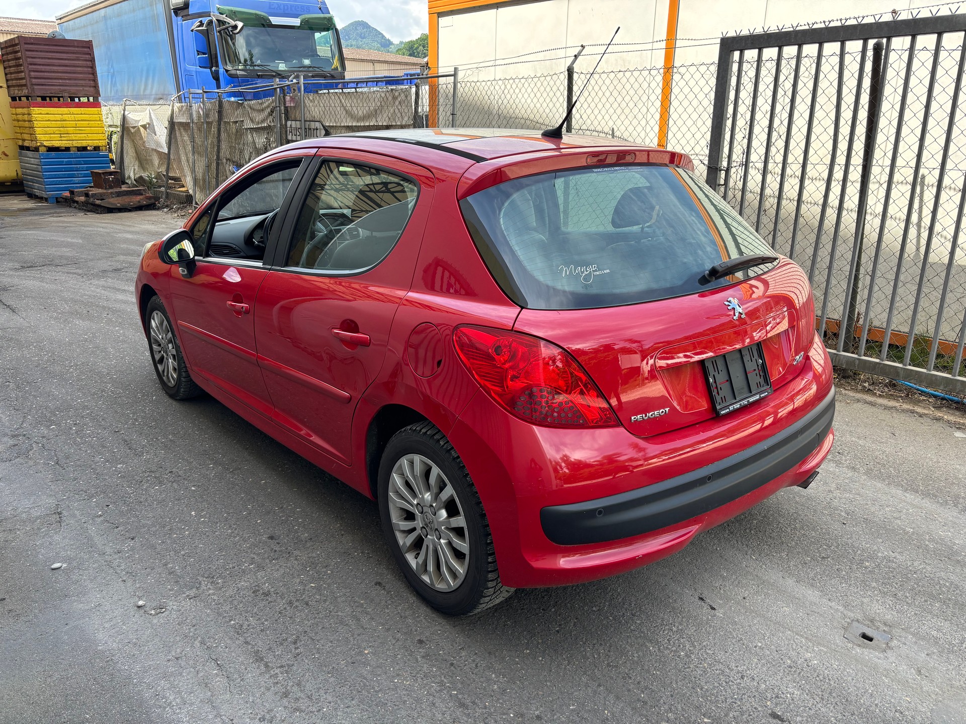 PEUGEOT 207 1.6 16V Turbo XSI-image-3