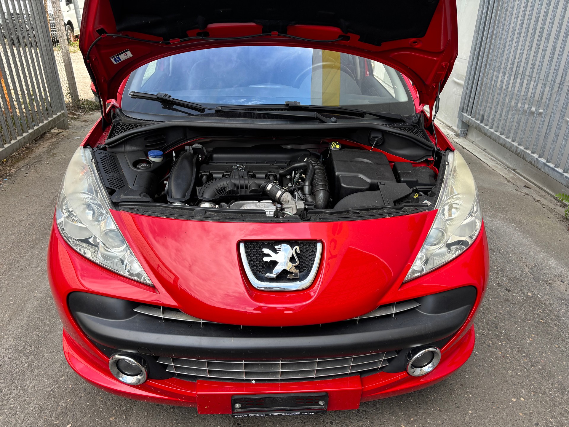 PEUGEOT 207 1.6 16V Turbo XSI-image-12