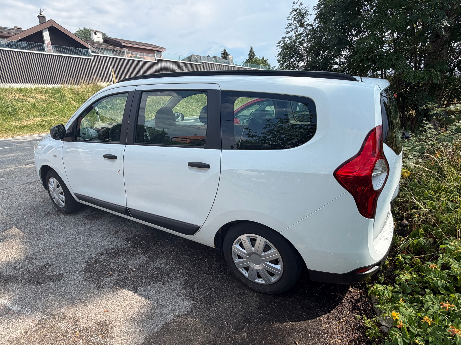 DACIA Lodgy 1.5 dCi Ambiance-image-2