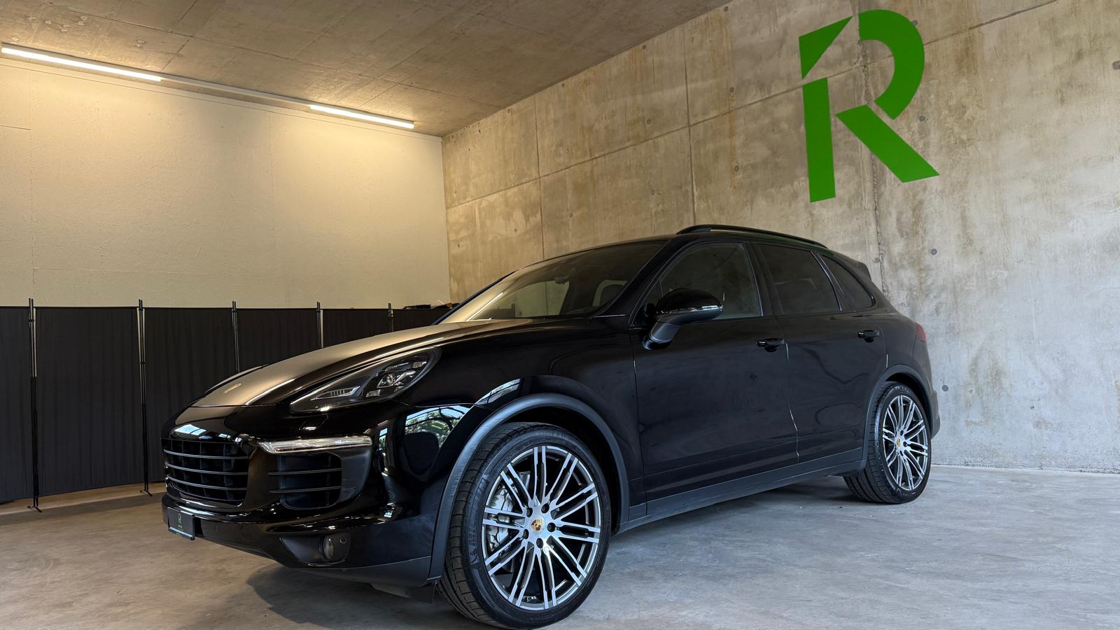 PORSCHE Cayenne 4.2 V8 TDI S TipT-image-1