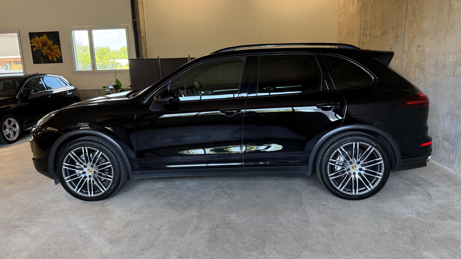PORSCHE Cayenne 4.2 V8 TDI S TipT-image-5