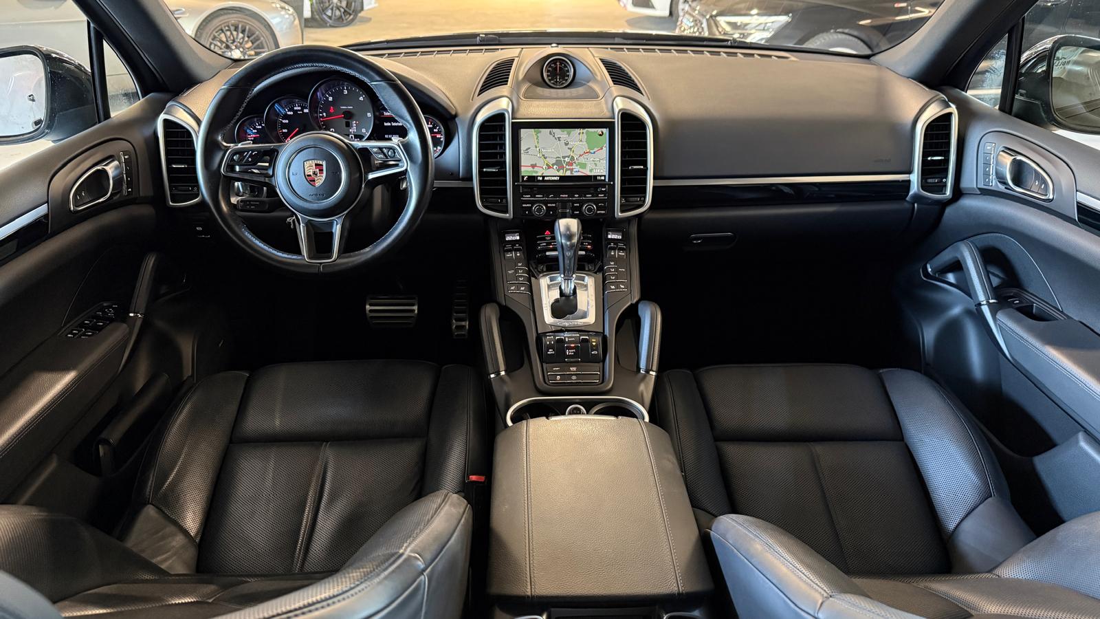 PORSCHE Cayenne 4.2 V8 TDI S TipT-image-4