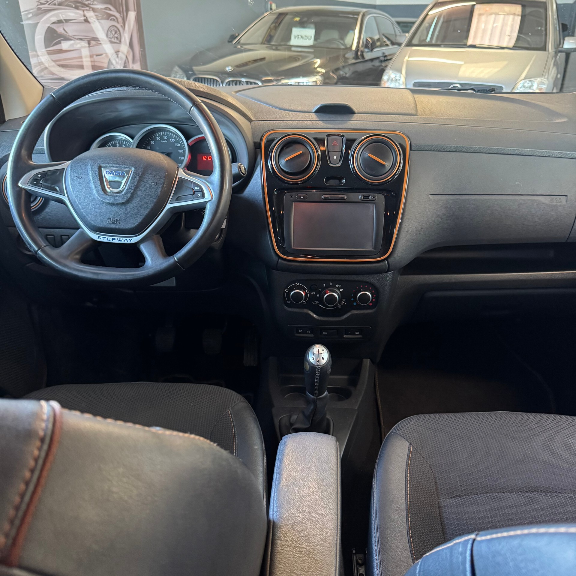 DACIA Lodgy 1.2 T Stepway 7PL-image-9
