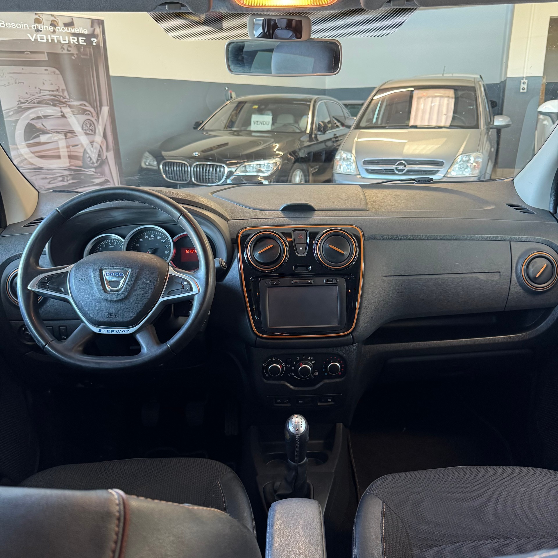 DACIA Lodgy 1.2 T Stepway 7PL-image-8