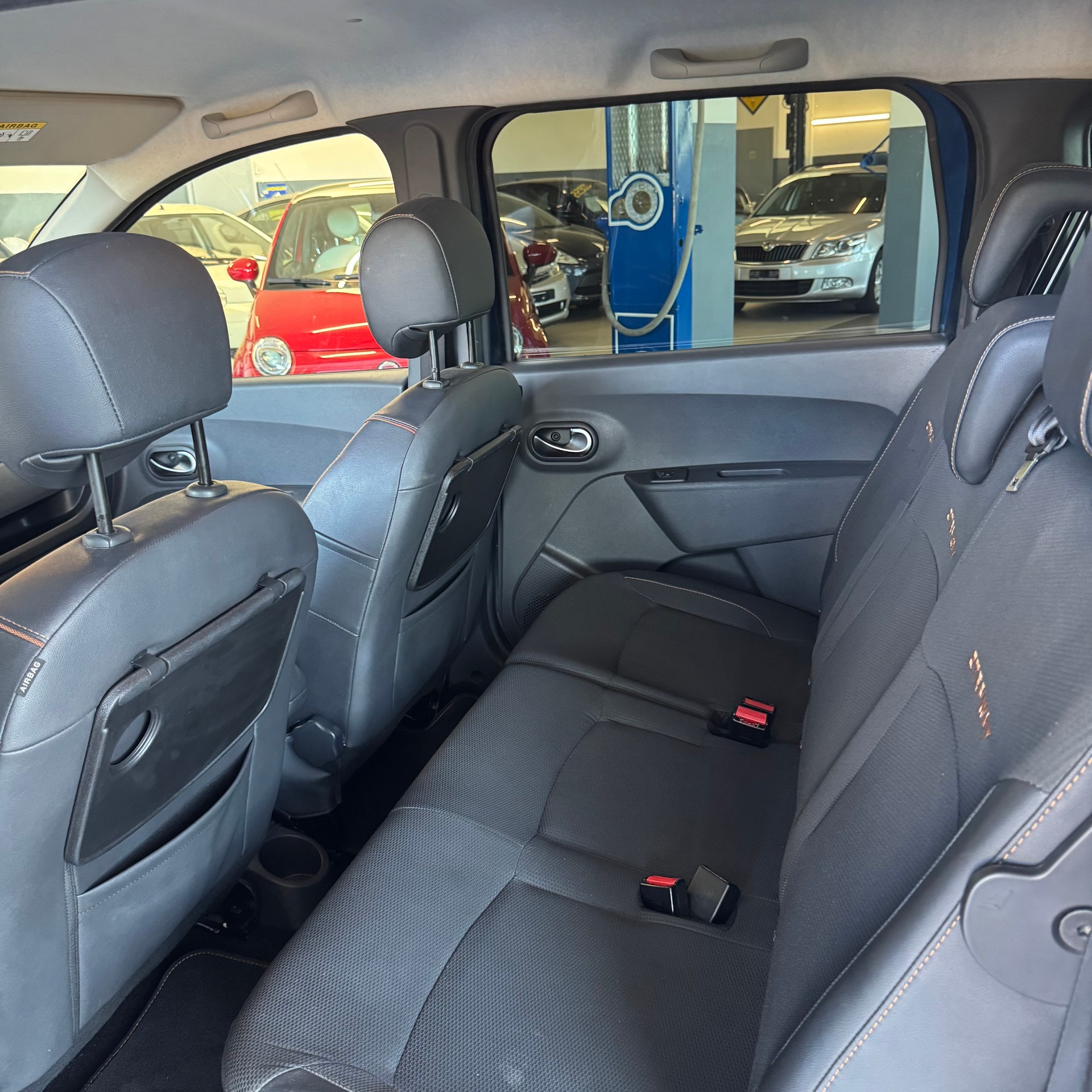 DACIA Lodgy 1.2 T Stepway 7PL-image-19