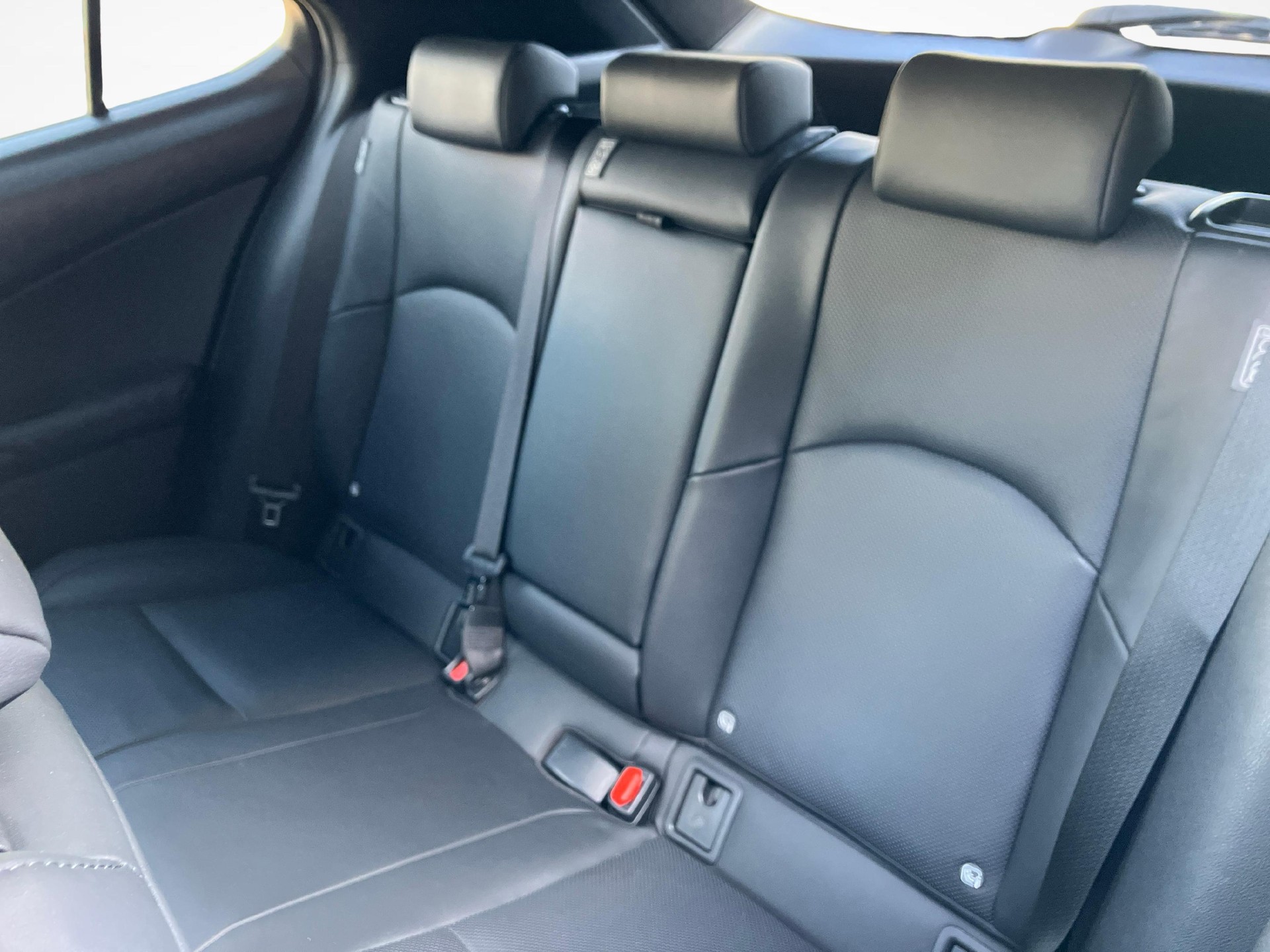 LEXUS UX 300e Excellence-image-10
