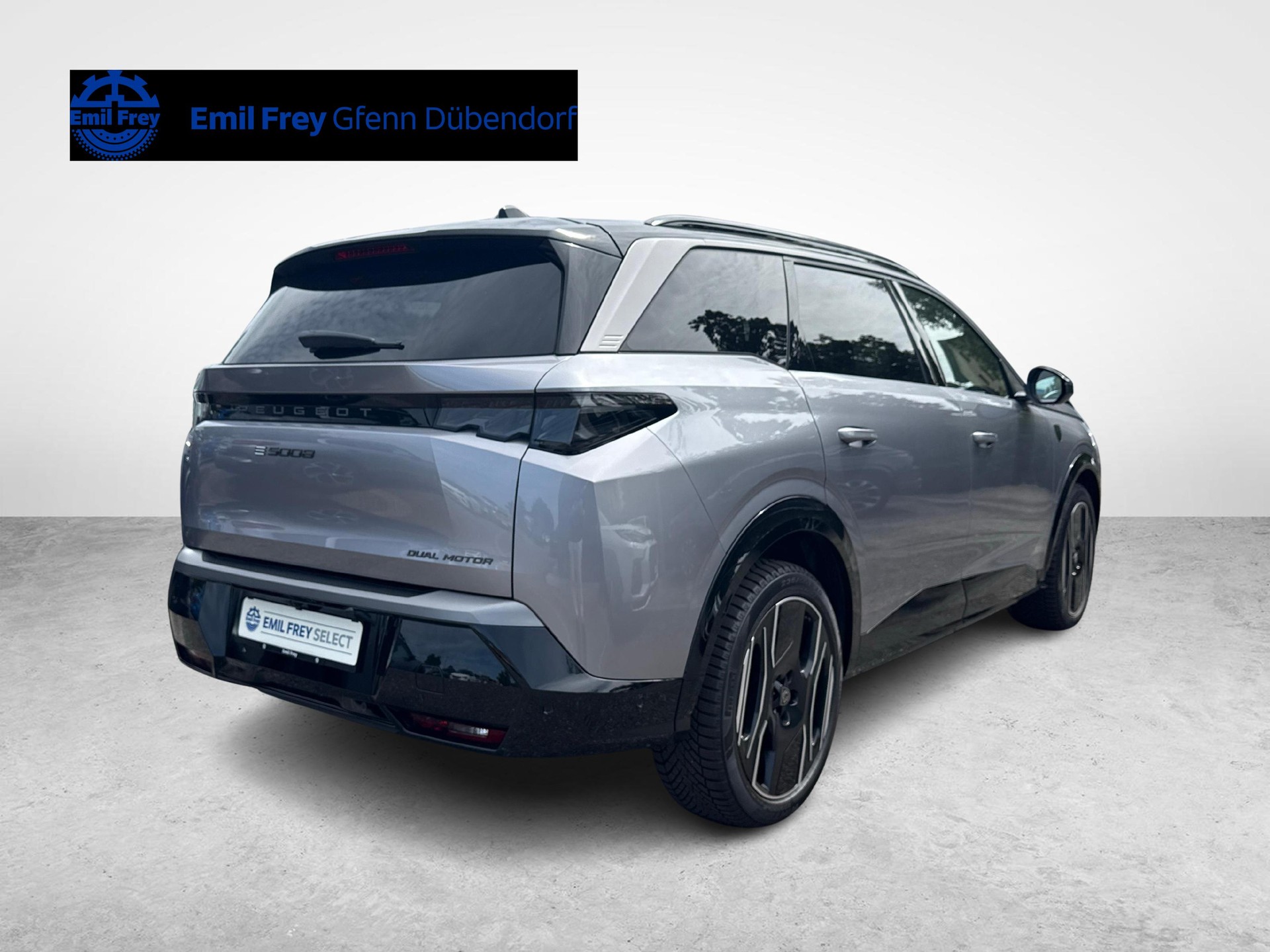 PEUGEOT 5008 e-Launch Edition AWD-showroom-element-1