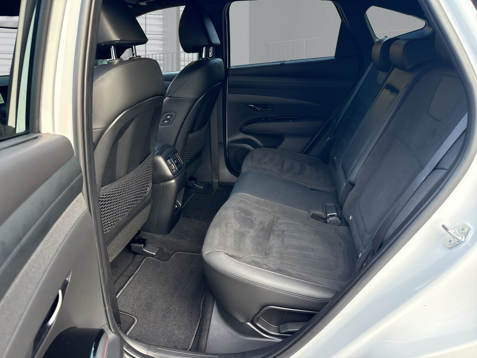 HYUNDAI Tucson 1.6 TGDI PHEV N Line LUX pack 4WD-image-13