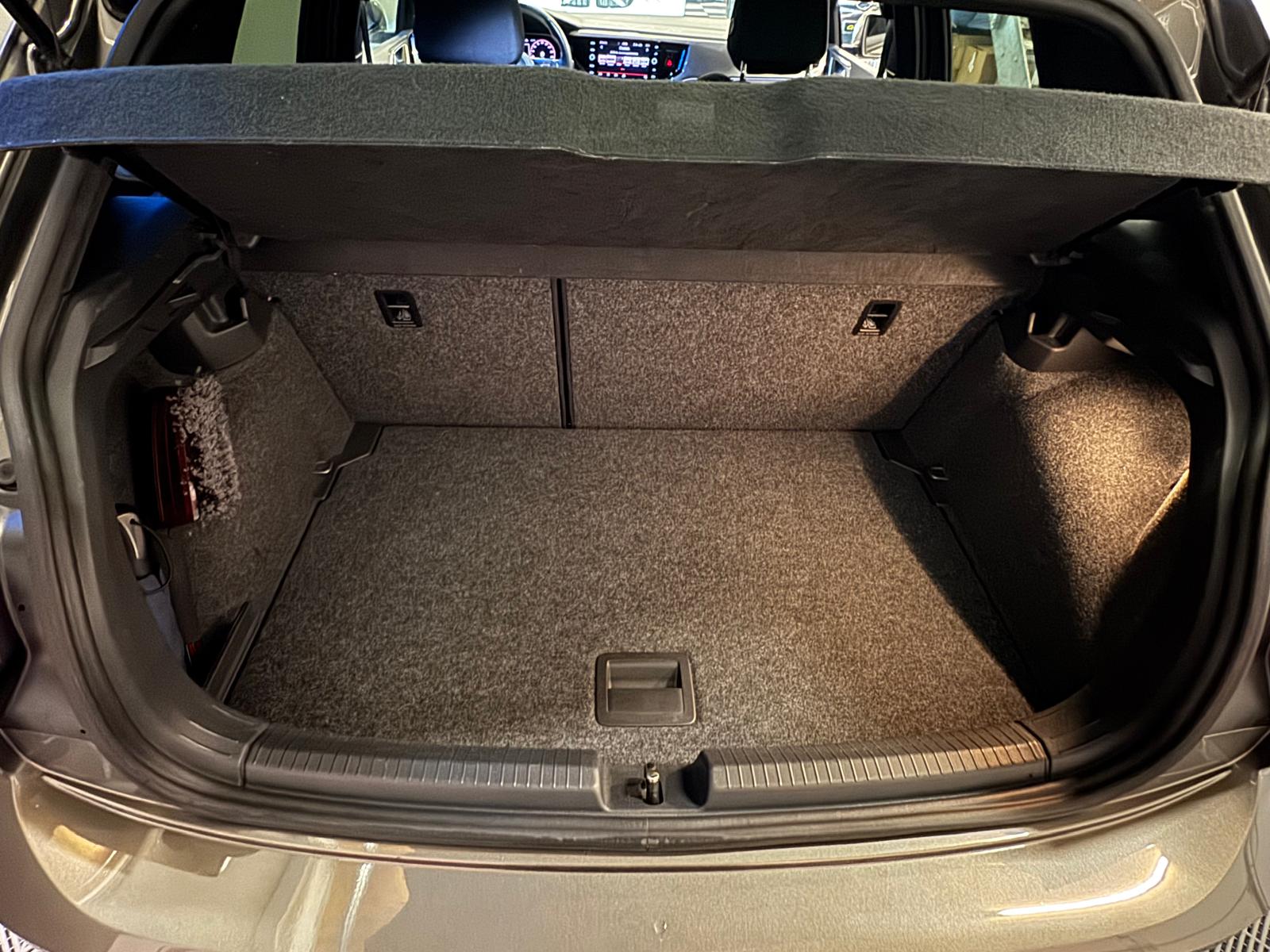 VW Polo 2.0 TSI GTI DSG-image-11