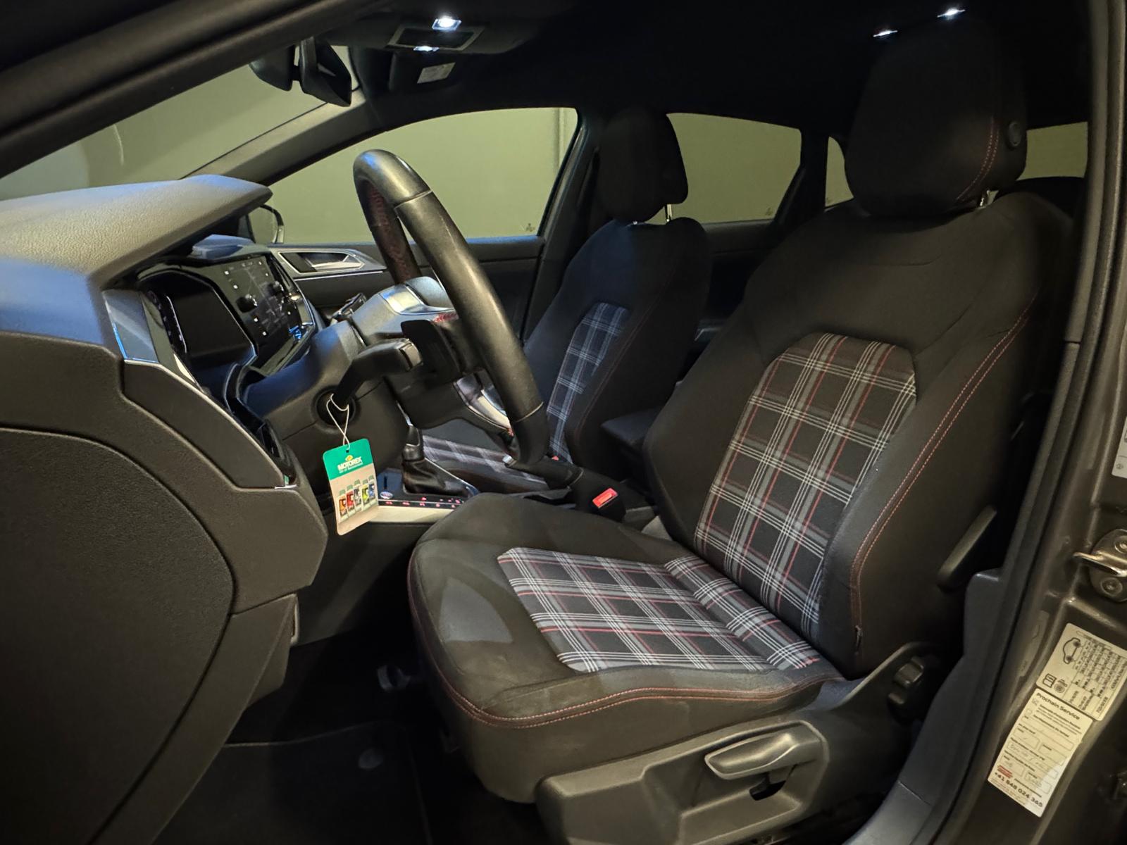 VW Polo 2.0 TSI GTI DSG-image-9