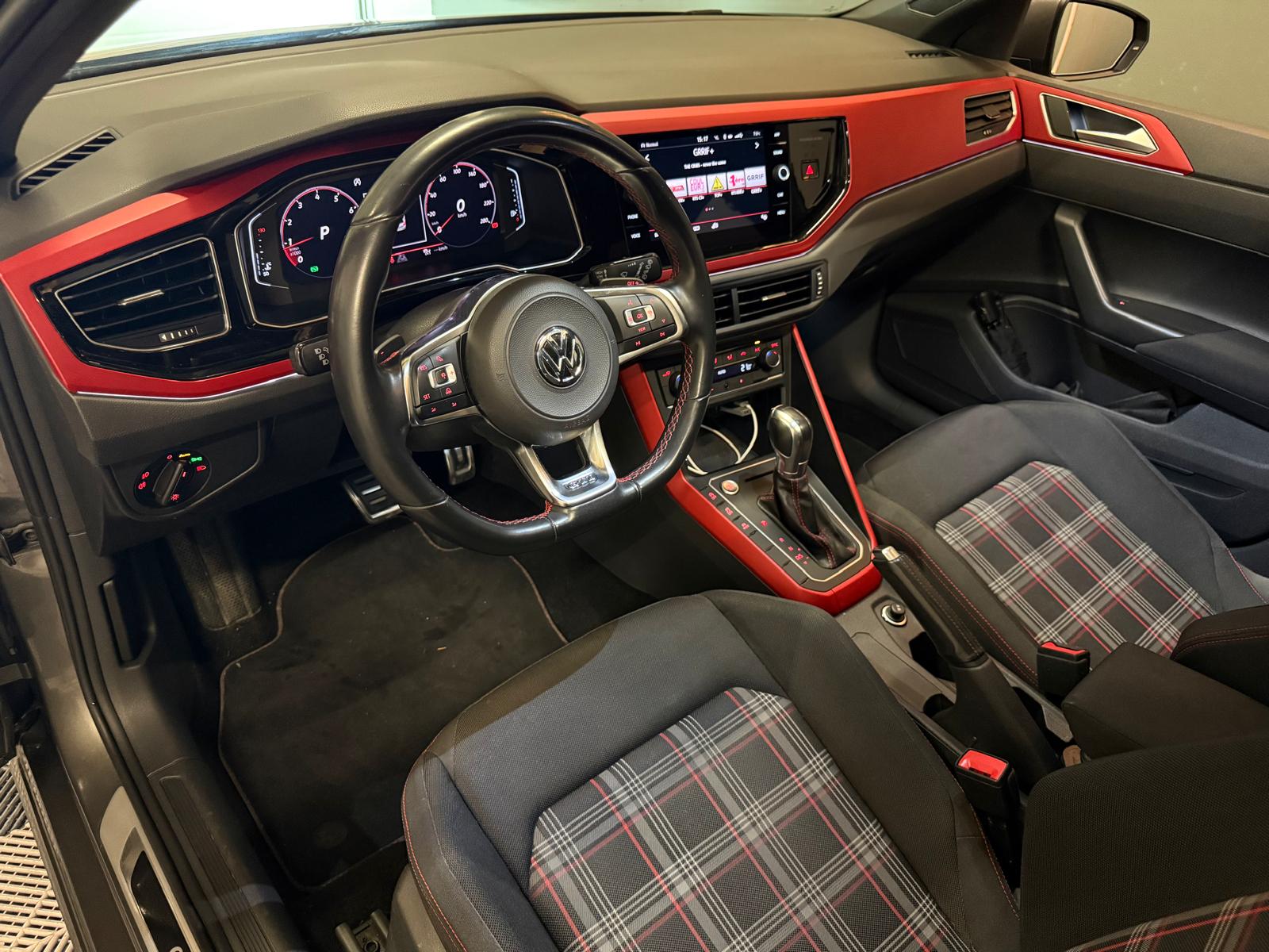 VW Polo 2.0 TSI GTI DSG-image-1