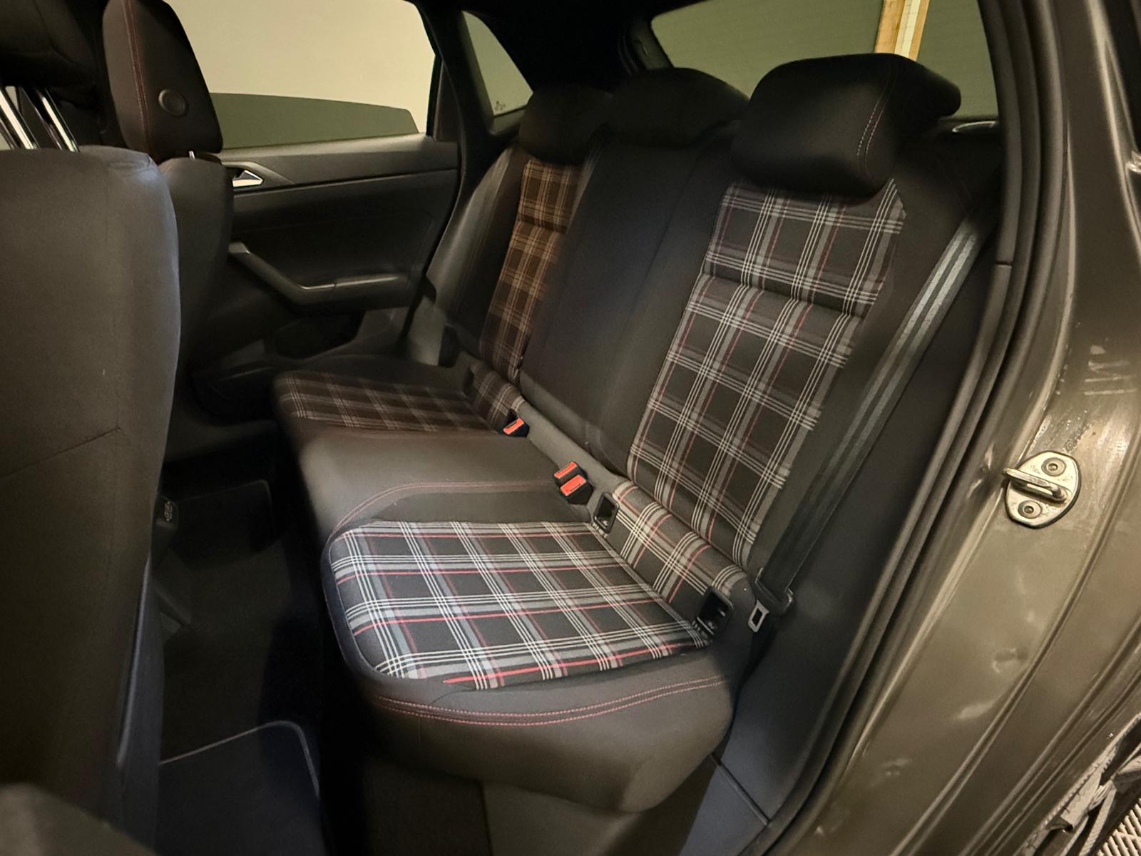 VW Polo 2.0 TSI GTI DSG-image-11