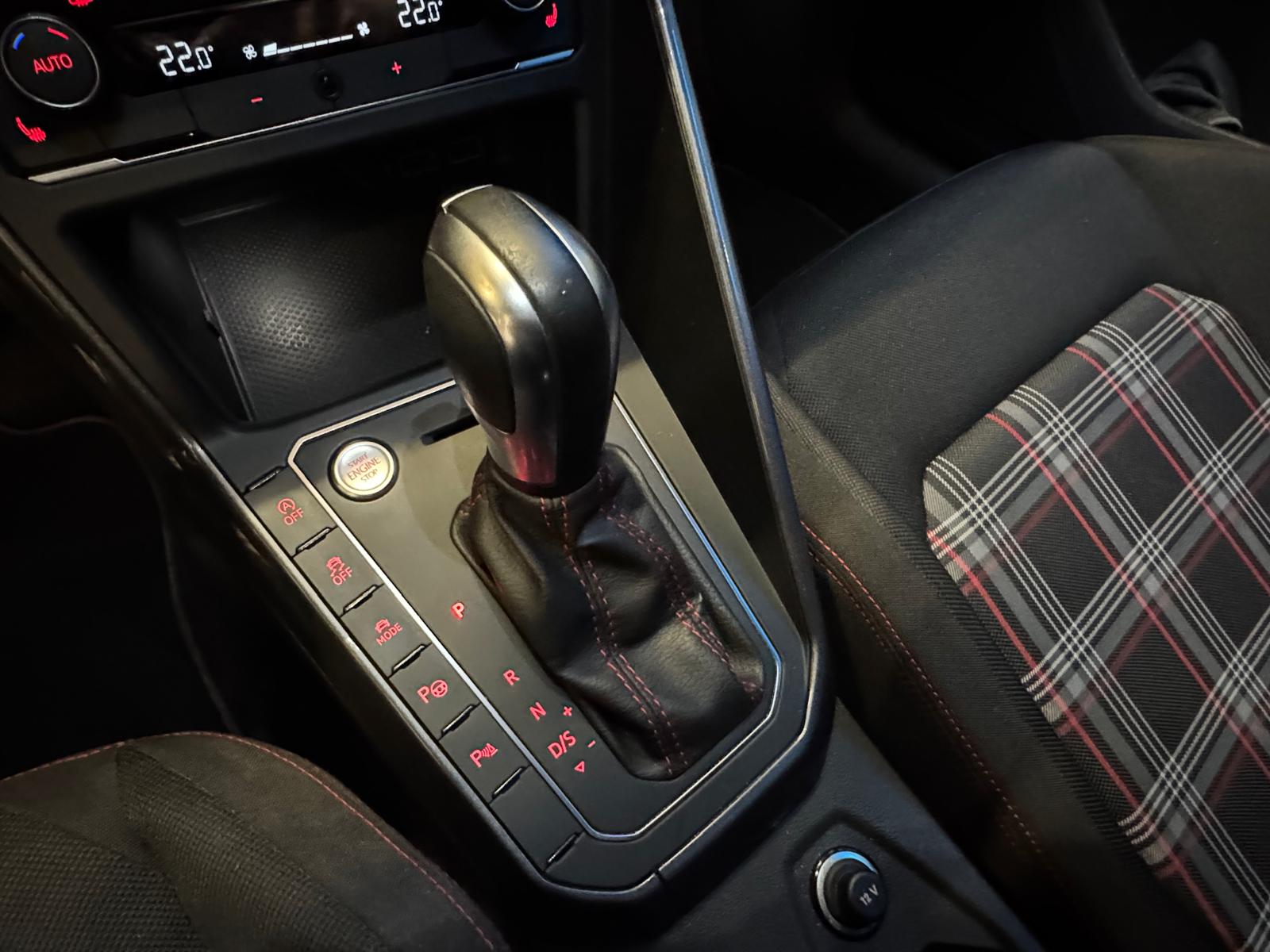 VW Polo 2.0 TSI GTI DSG-image-24