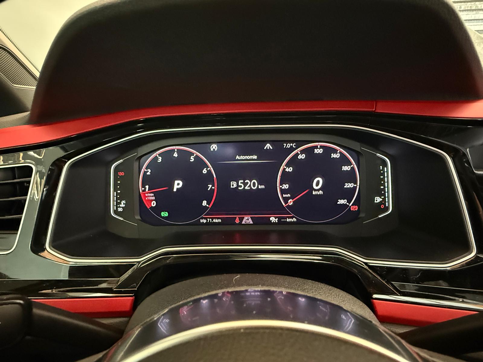 VW Polo 2.0 TSI GTI DSG-image-17