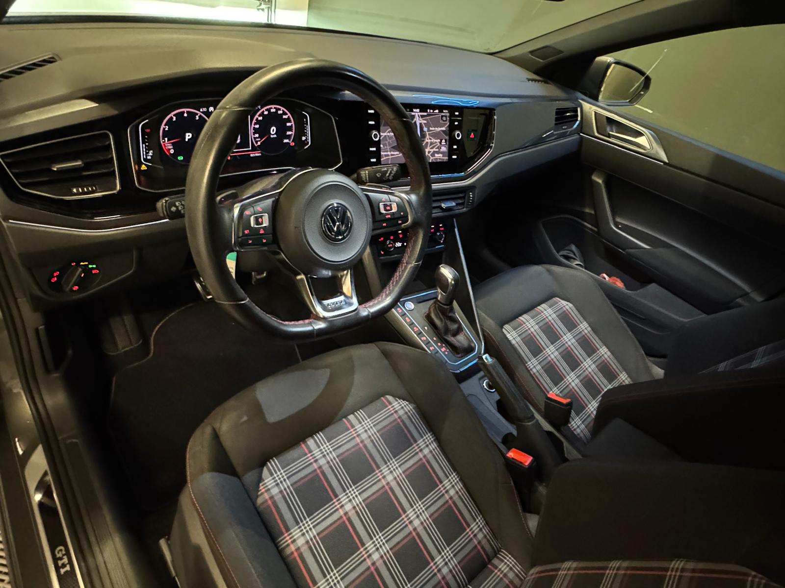 VW Polo 2.0 TSI GTI DSG-showroom-element-1