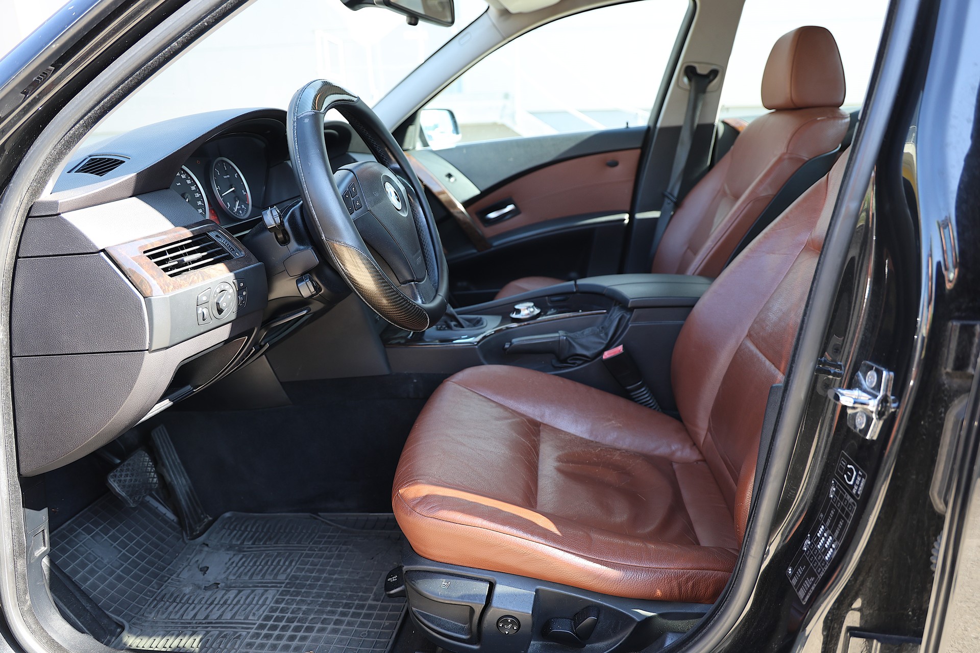 BMW 525d-image-6