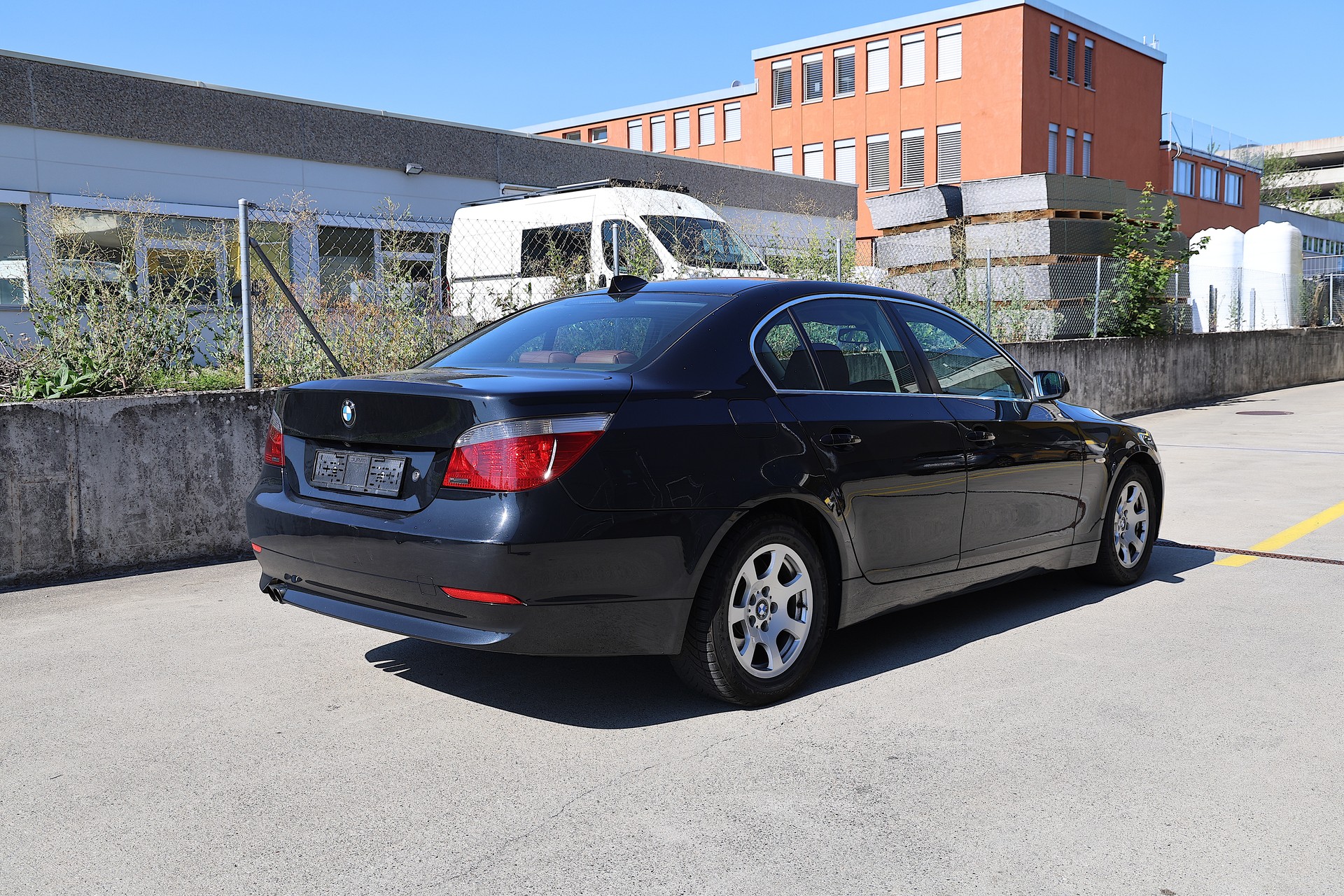 BMW 525d-image-2