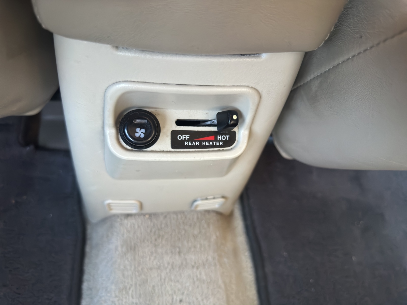 MITSUBISHI Pajero Sport 3.0 GLS-image-24
