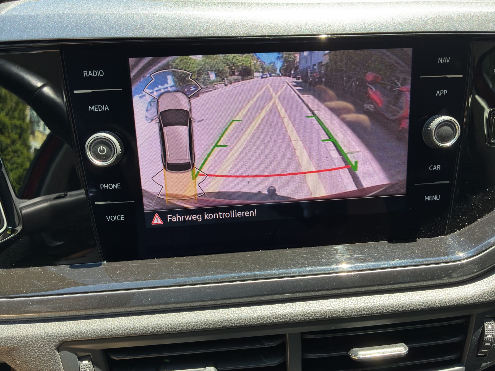 VW Taigo 1.0 TSI Style DSG-image-18
