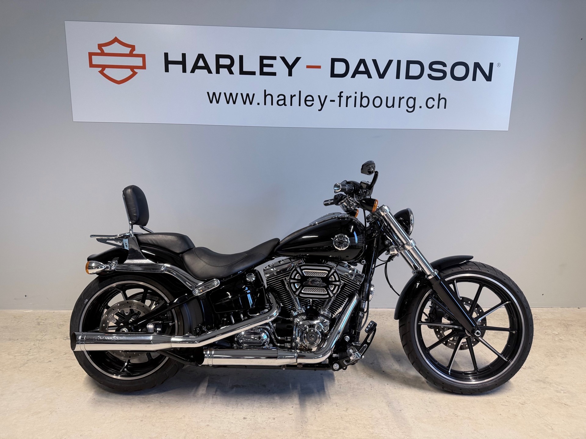 HARLEY-DAVIDSON FXSB Breakout 103 ABS