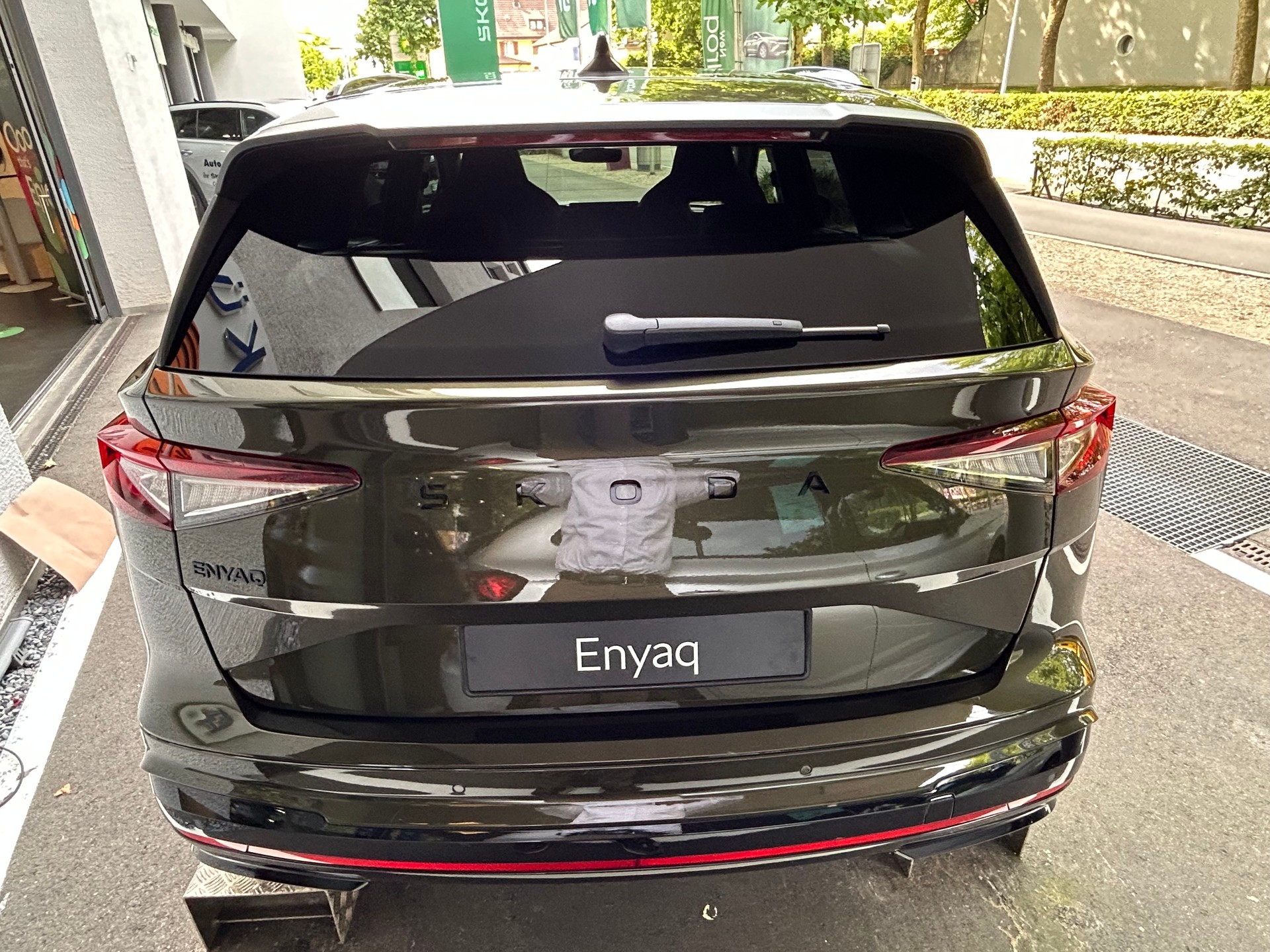 SKODA Enyaq 4x4 RS-image-3