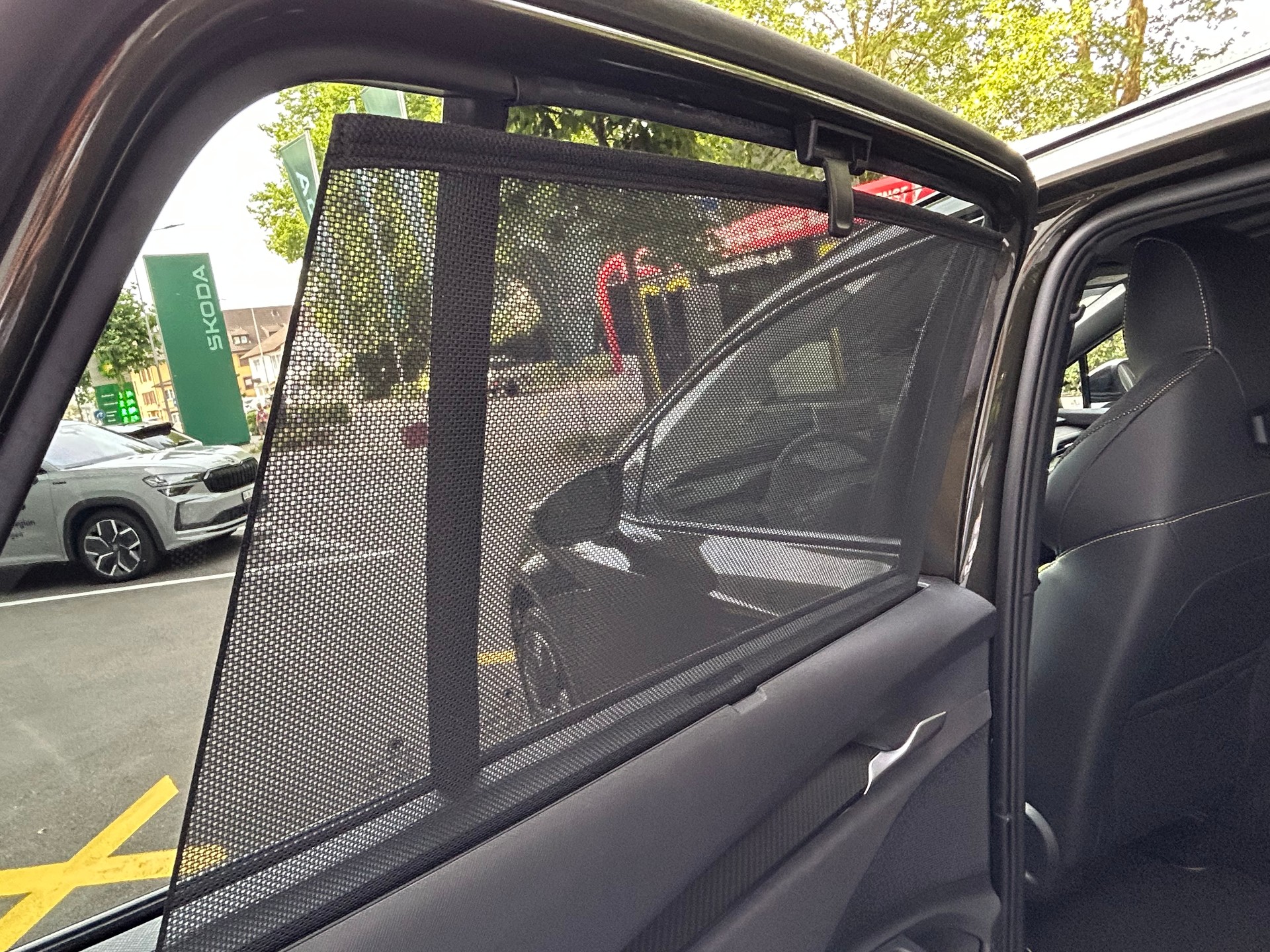 SKODA Enyaq 4x4 RS-image-9