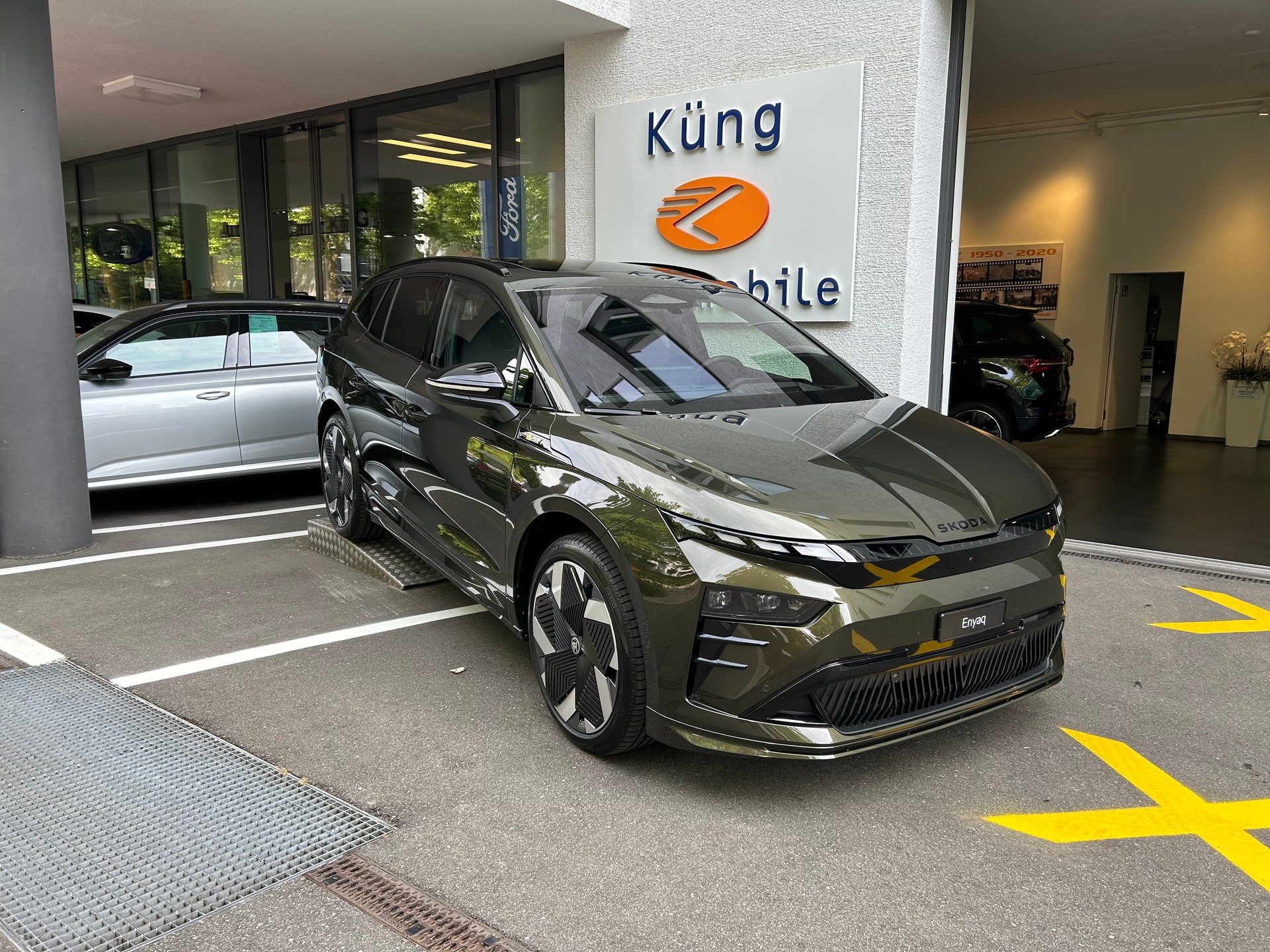 SKODA Enyaq 4x4 RS-image-0