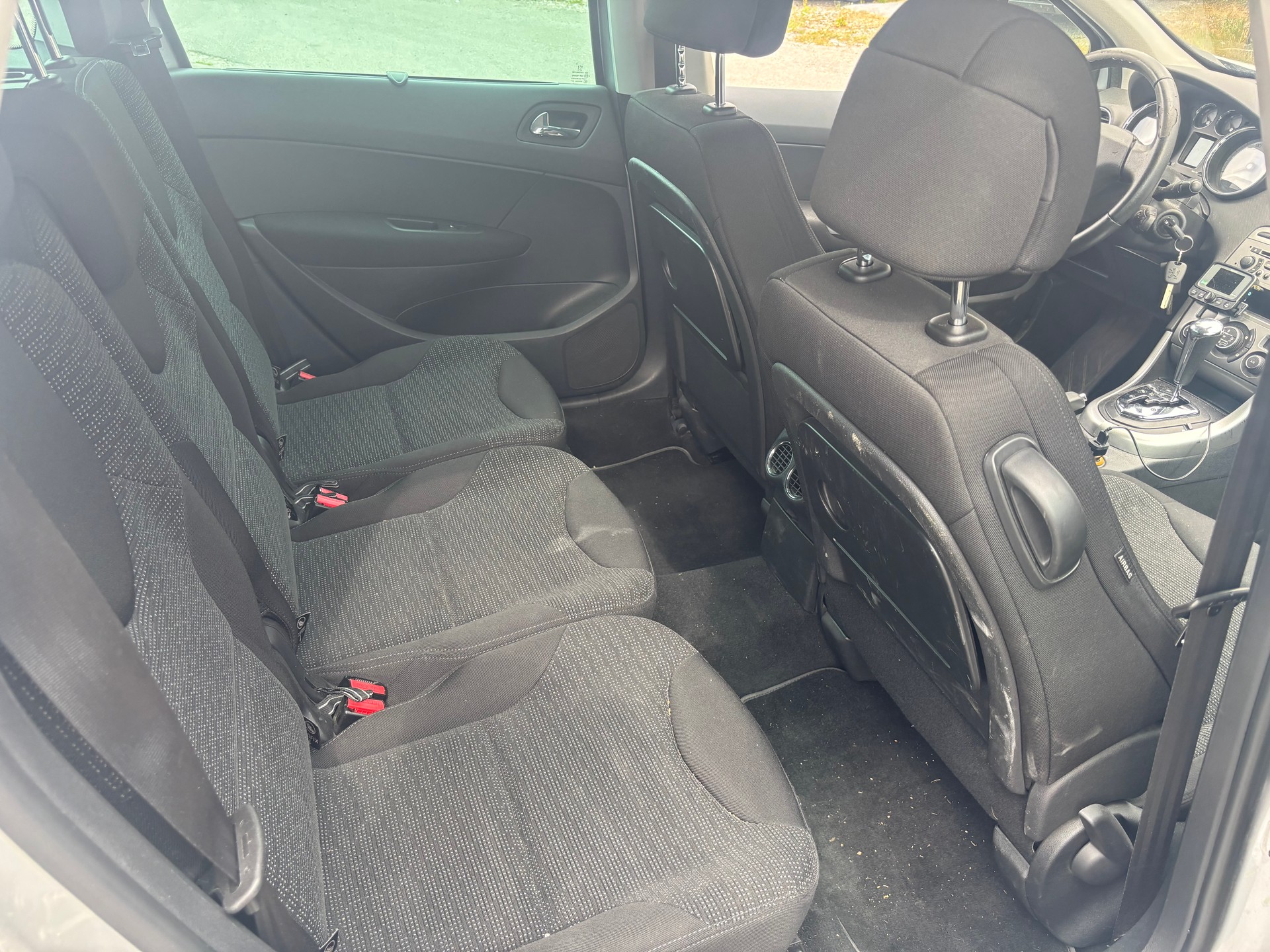 PEUGEOT 308 SW 2.0 HDI Sport Pack Automatic-image-9