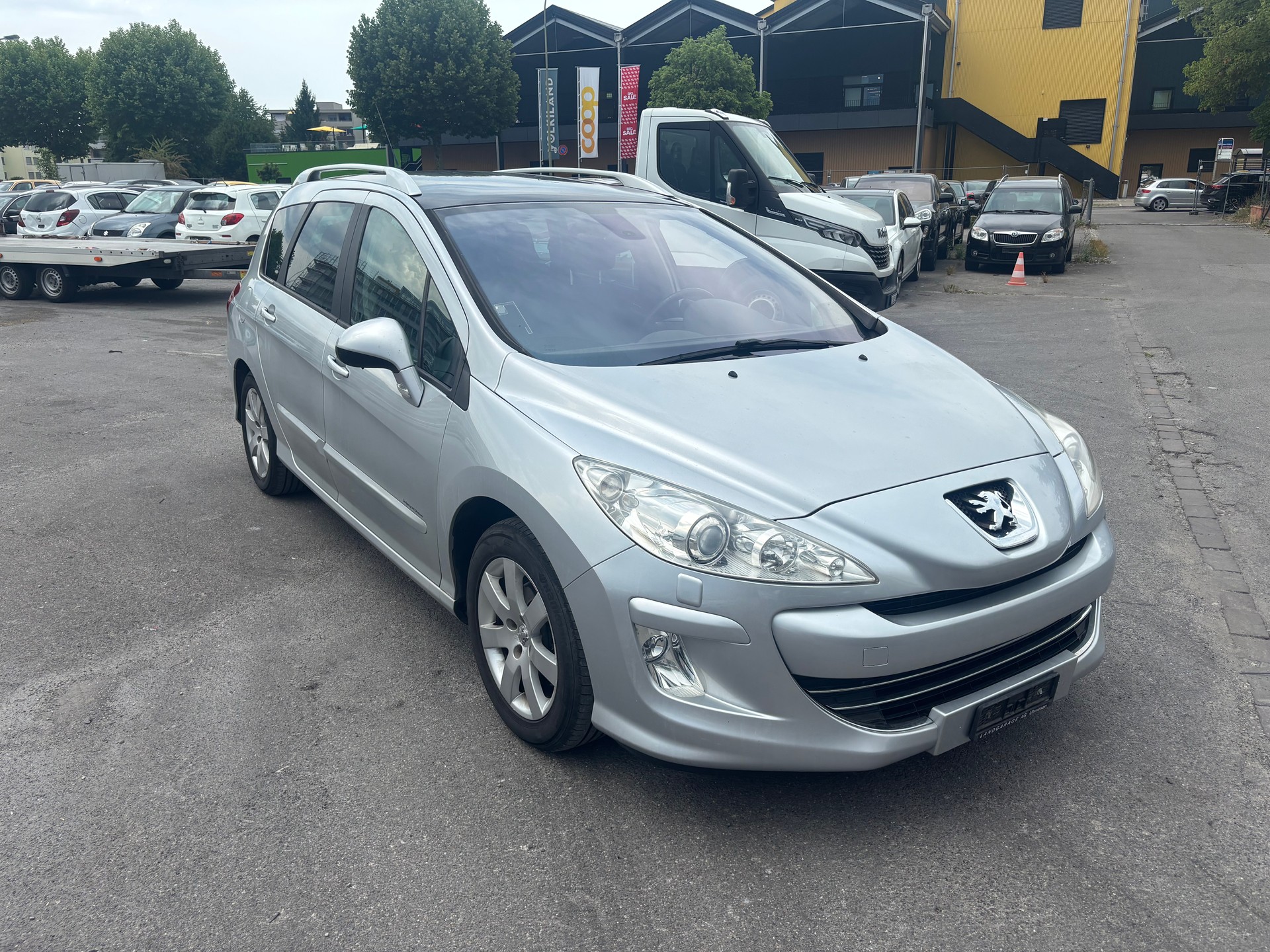 PEUGEOT 308 SW 2.0 HDI Sport Pack Automatic-image-2