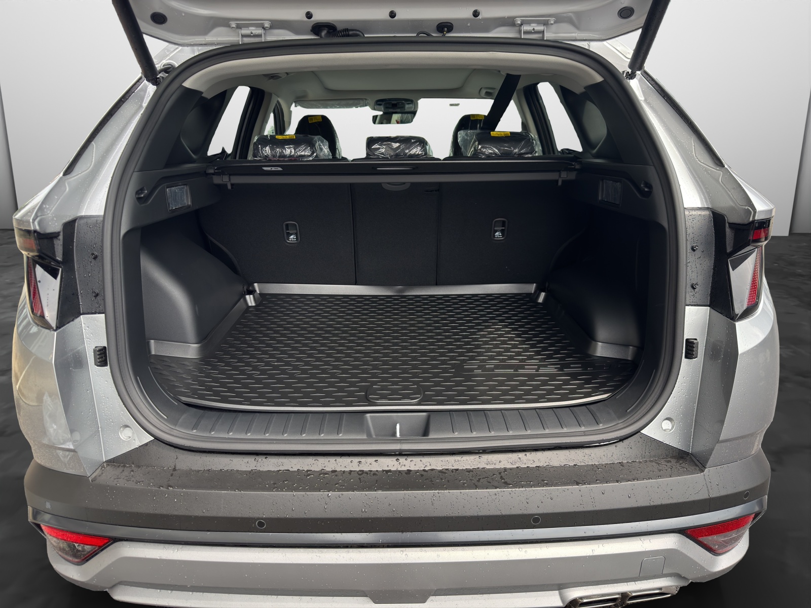 HYUNDAI Tucson 1.6 T-GDi HEV Vertex Swiss Edition 4WD MY27-image-15