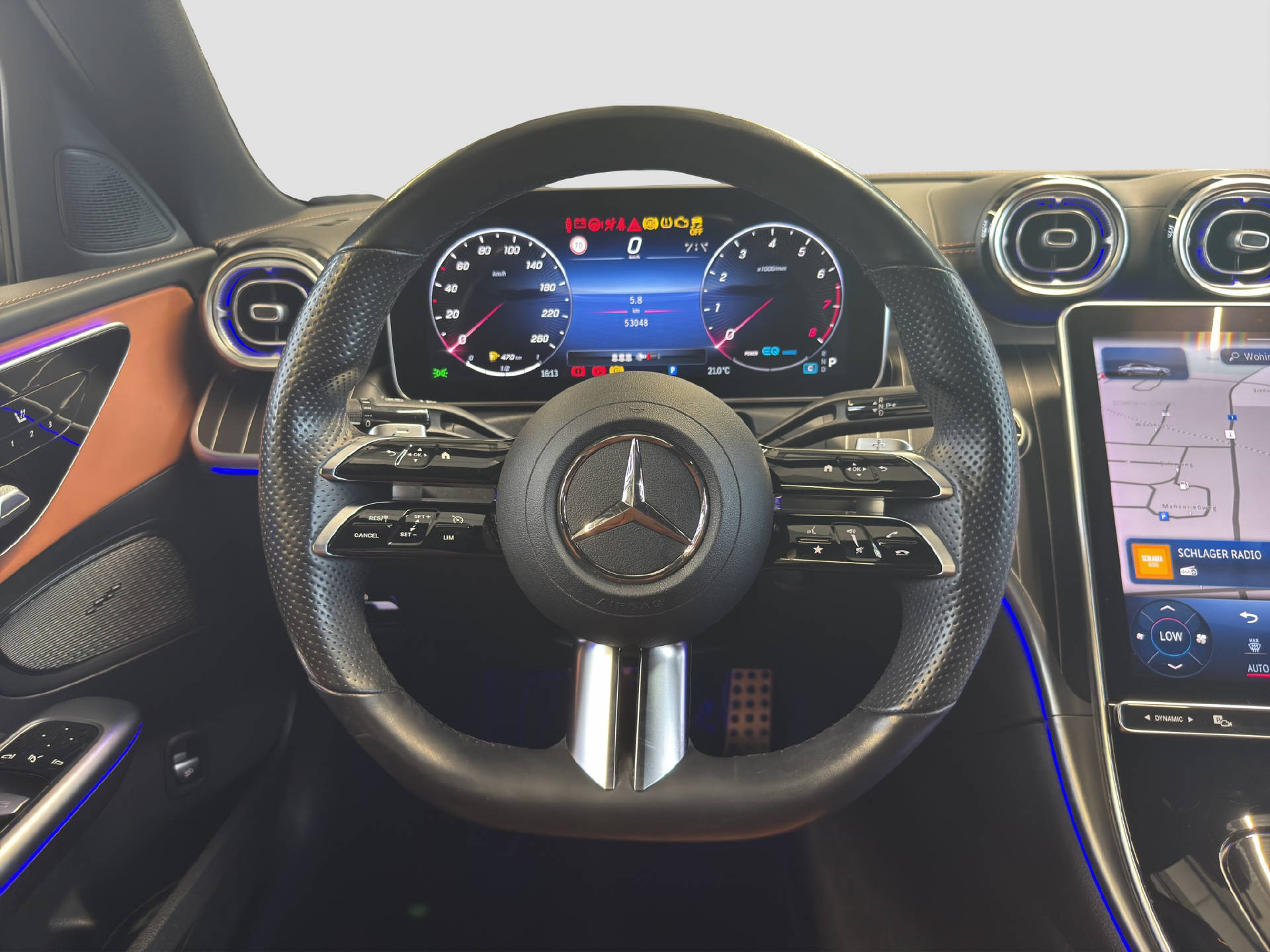 MERCEDES-BENZ C 300 AMG Line 4MATIC-image-8