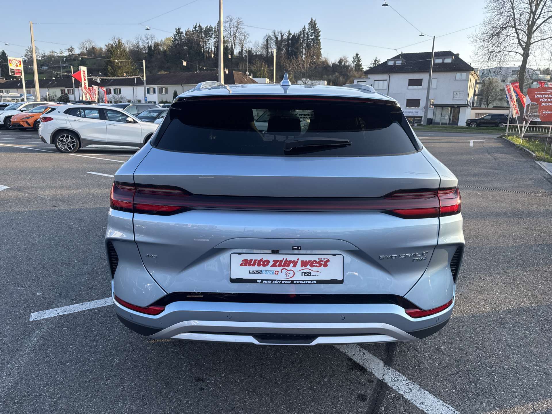 BYD Seal U DM-i PHEV Design AWD 324PS Automat-image-13