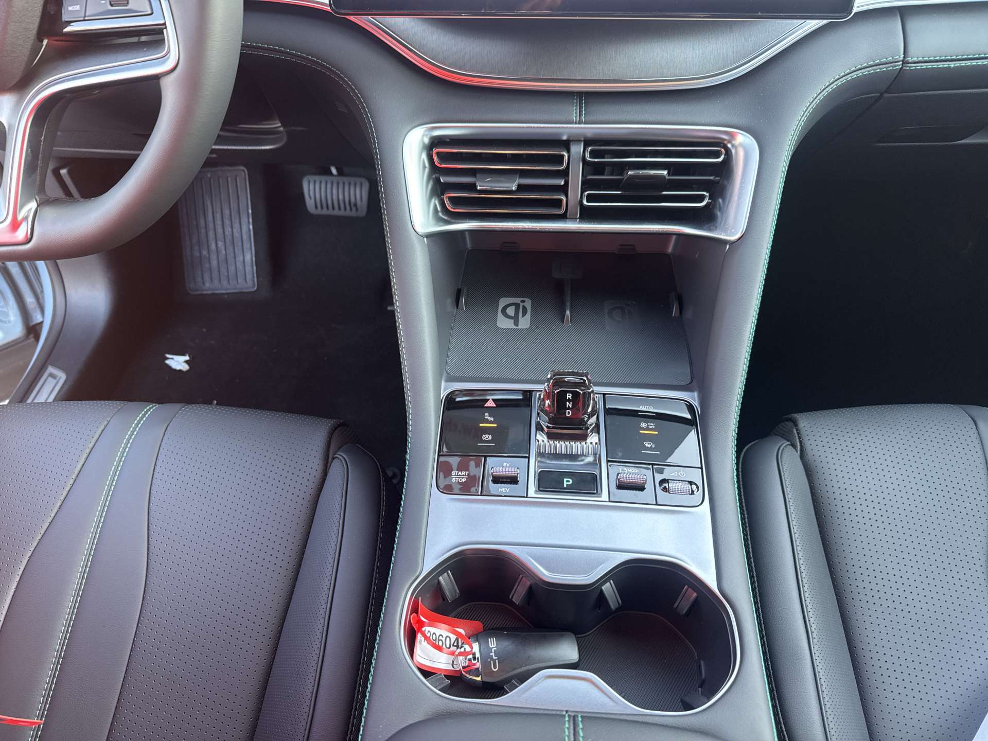 BYD Seal U DM-i PHEV Design AWD 324PS Automat-image-10
