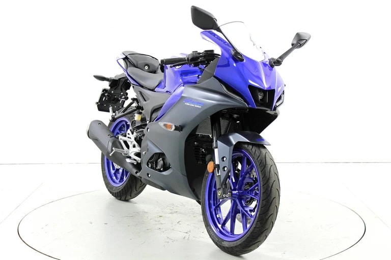 YAMAHA YZF-R125 ABS-showroom-element-1