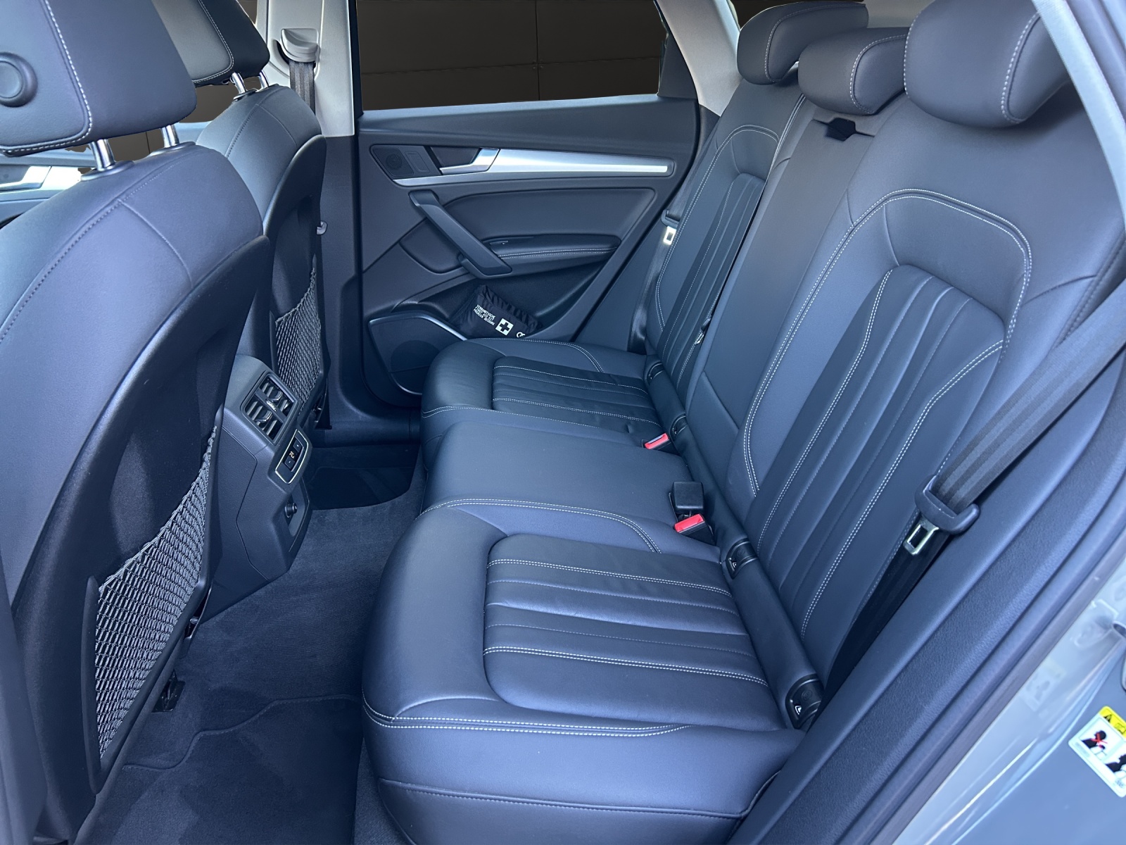 AUDI Q5 45 TFSI S-line quattro S-tronic-image-10