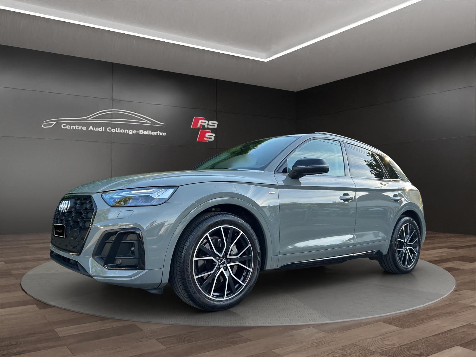 AUDI Q5 45 TFSI S-line quattro S-tronic-image-0