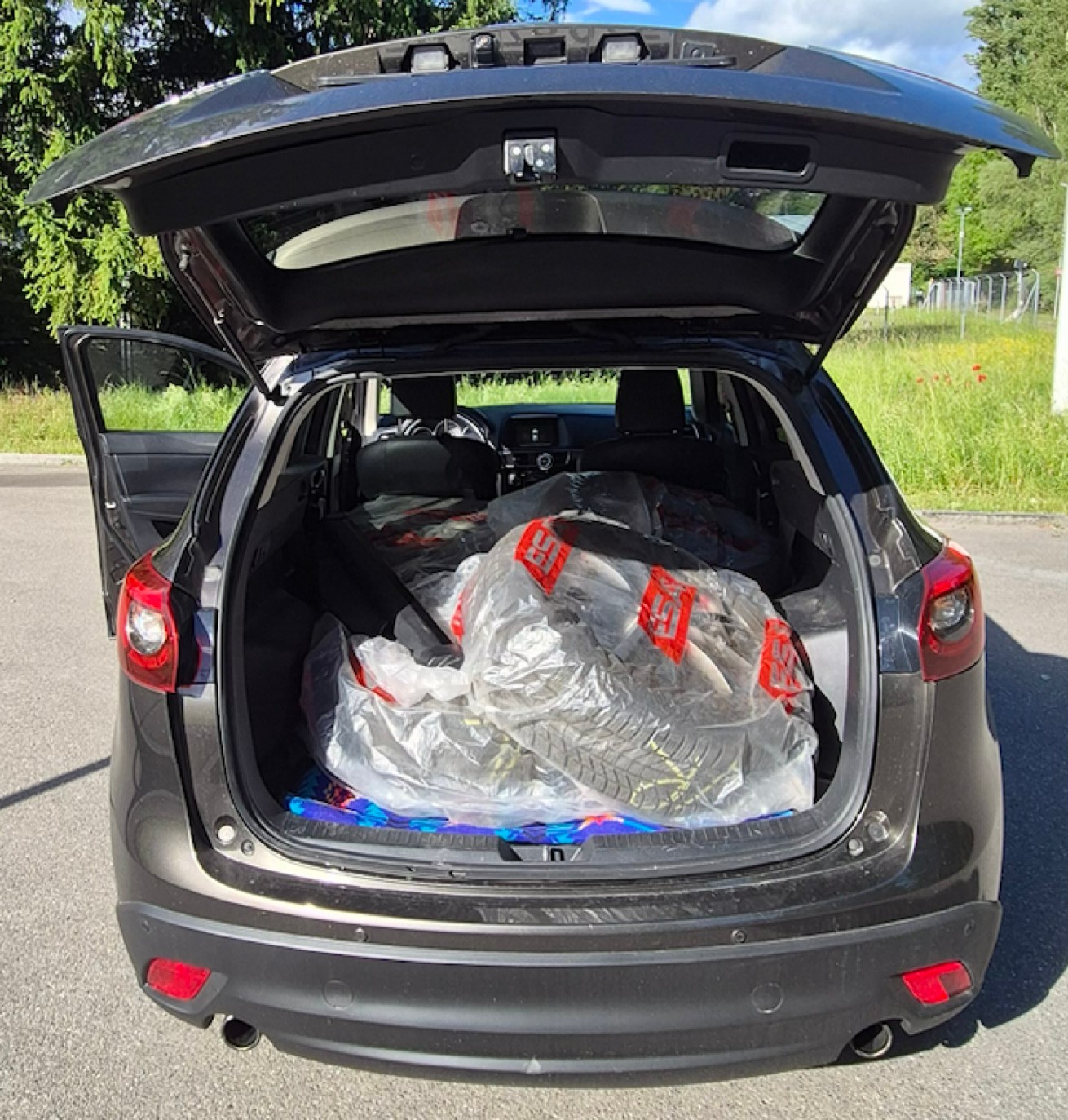 MAZDA 2.5 Revolution AWD-image-5