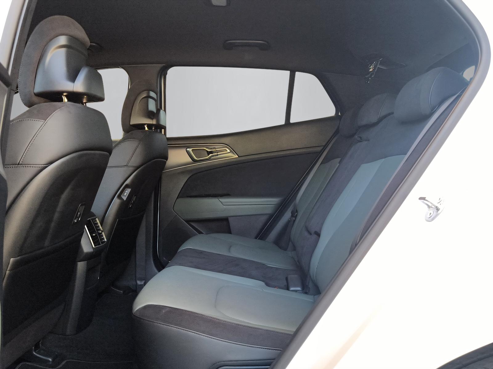 KIA Sportage 1.6 T-GDi PHEV Power Edition-image-9