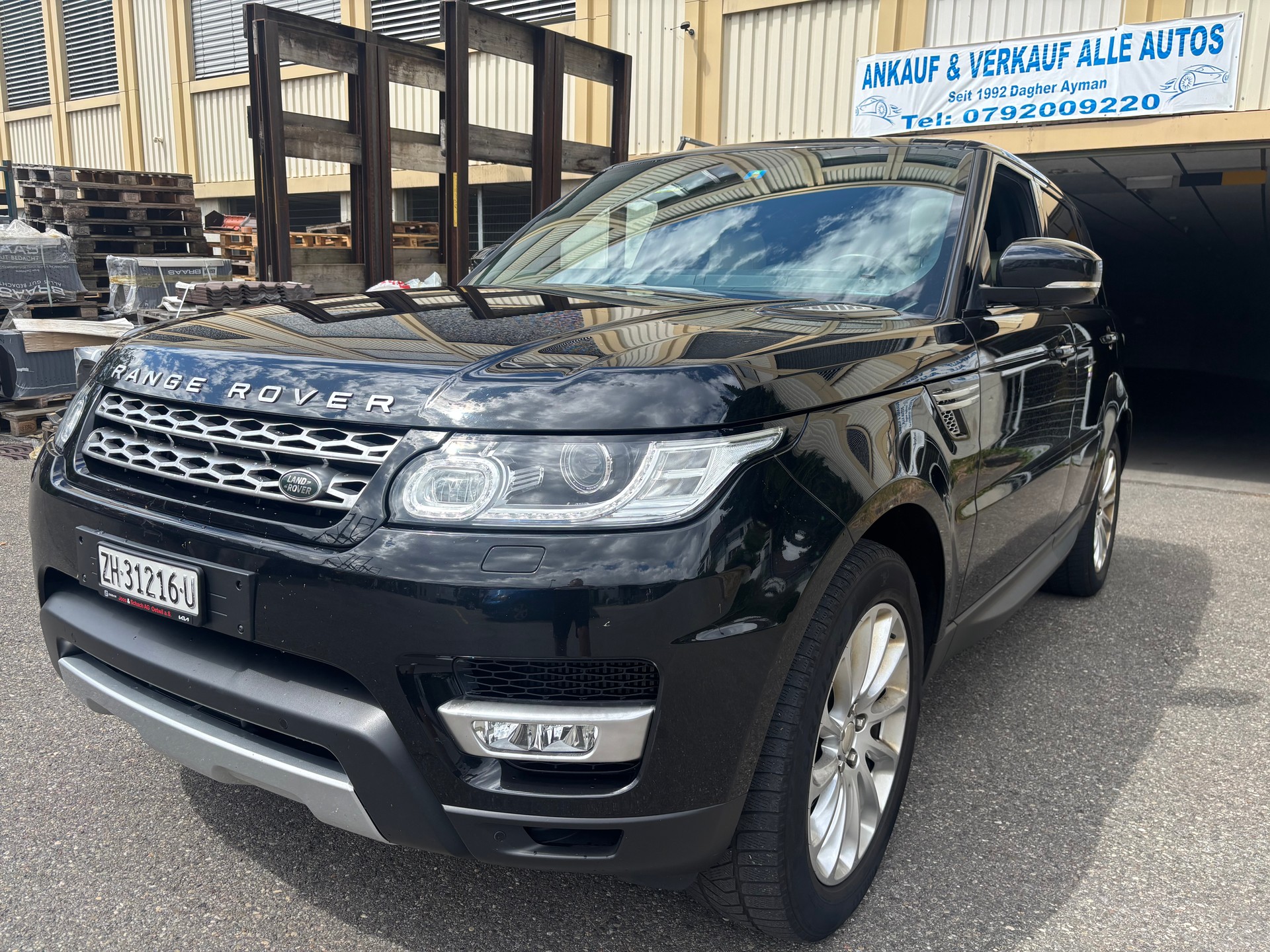 LAND ROVER RANGE ROVER SPORT-image-2