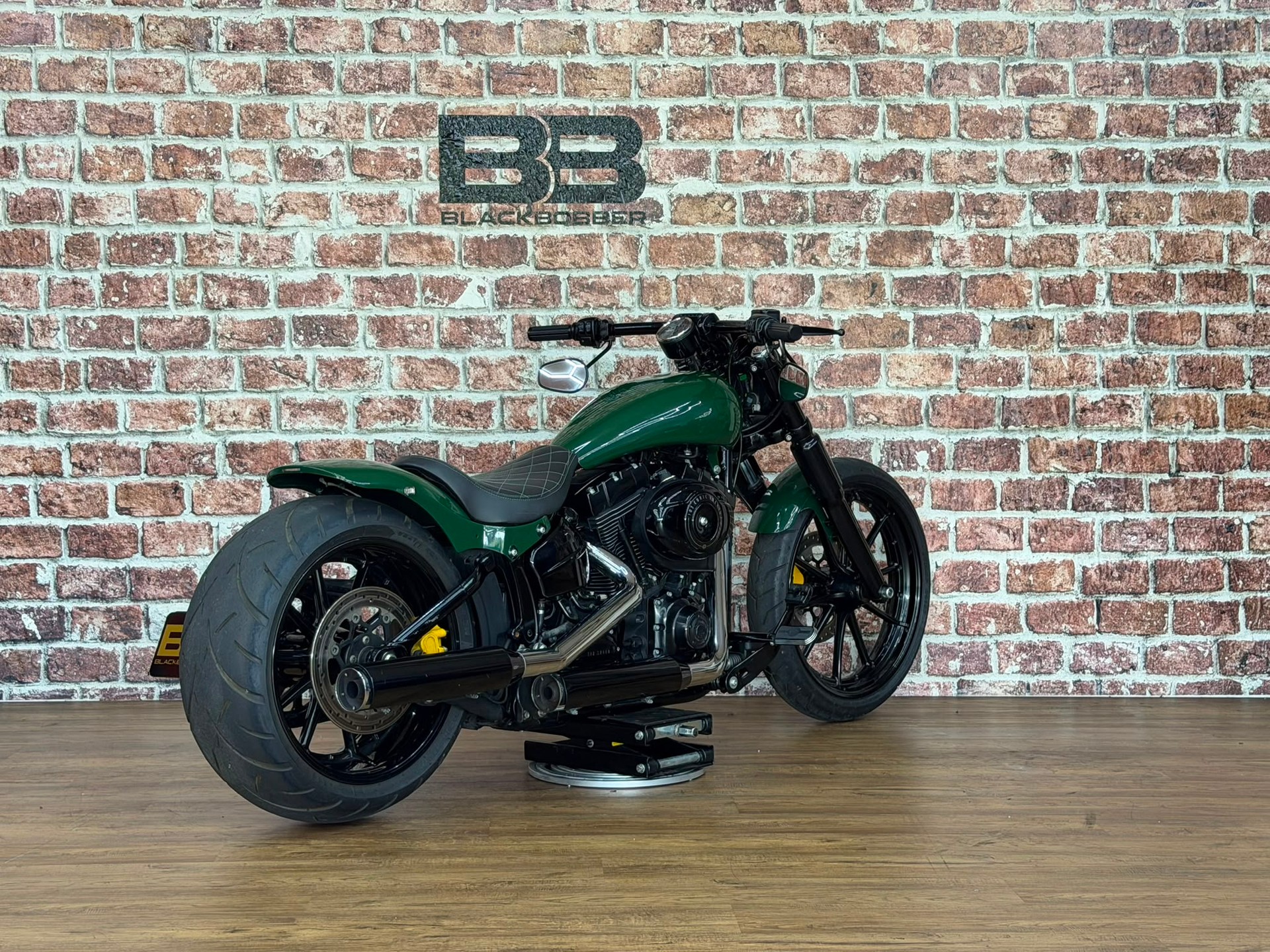HARLEY-DAVIDSON FXSB Breakout 103 ABS 35kW-showroom-element-2