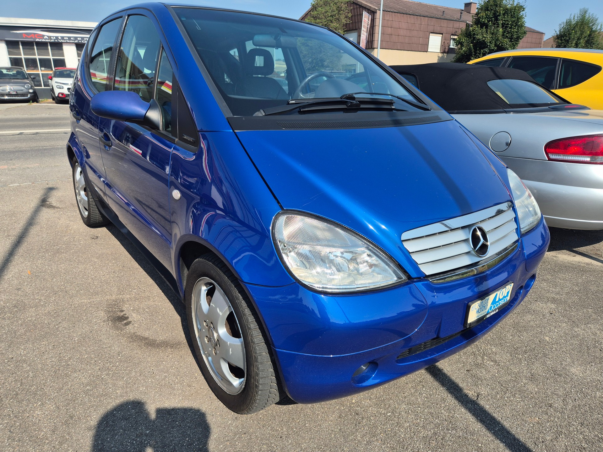 MERCEDES-BENZ A 190 Avantgarde-image-0