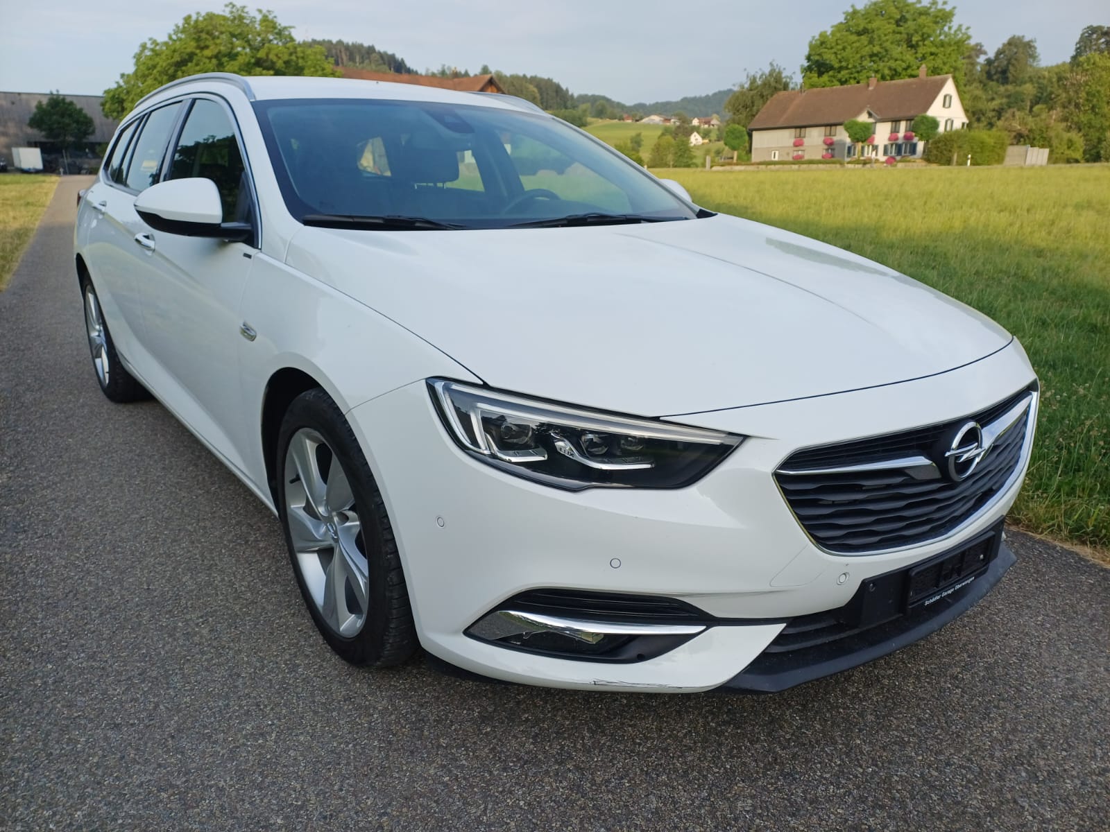 OPEL Insignia 2.0 CDTI SportsTourer Exclusive Automatic-image-1