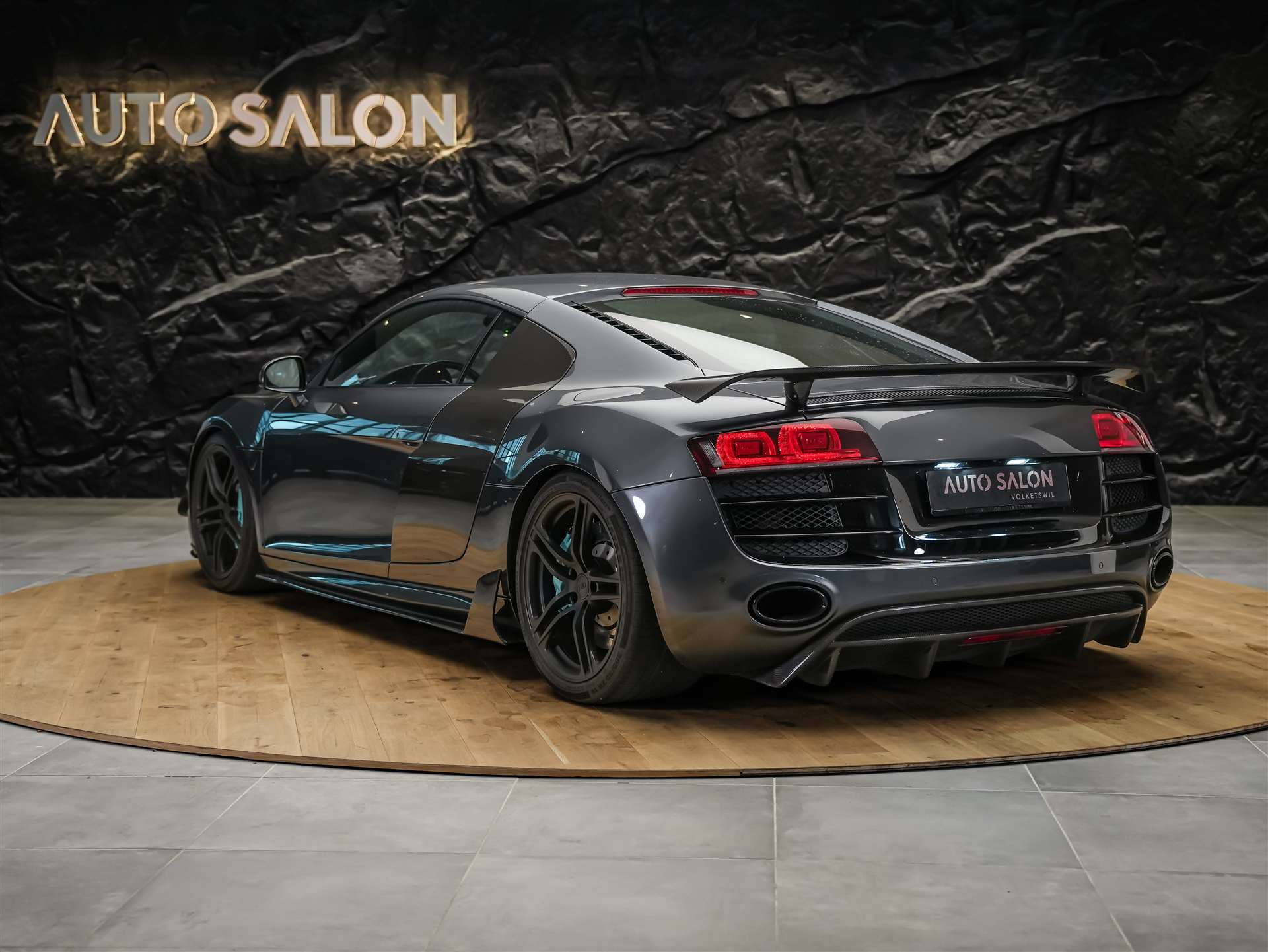AUDI R8 Coupé 5.2 R-Tronic *H&R Gewindefahrwerk*Carbon Interieur*Carbon Exterieur*-showroom-element-2