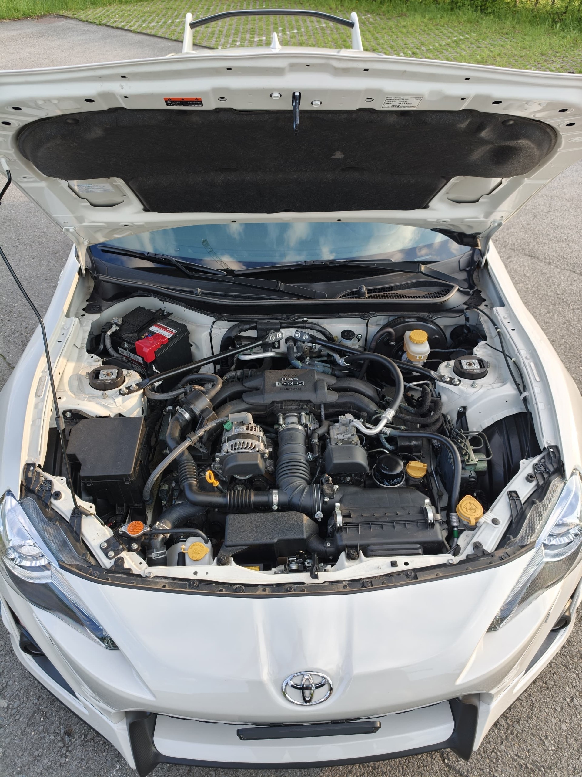 TOYOTA GT86 2.0 D-4S Sport-image-11