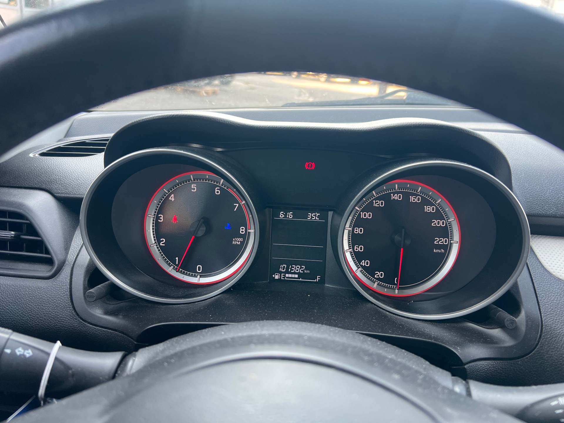 SUZUKI Swift 1.2i Tradizio Allgrip 4x4-image-12